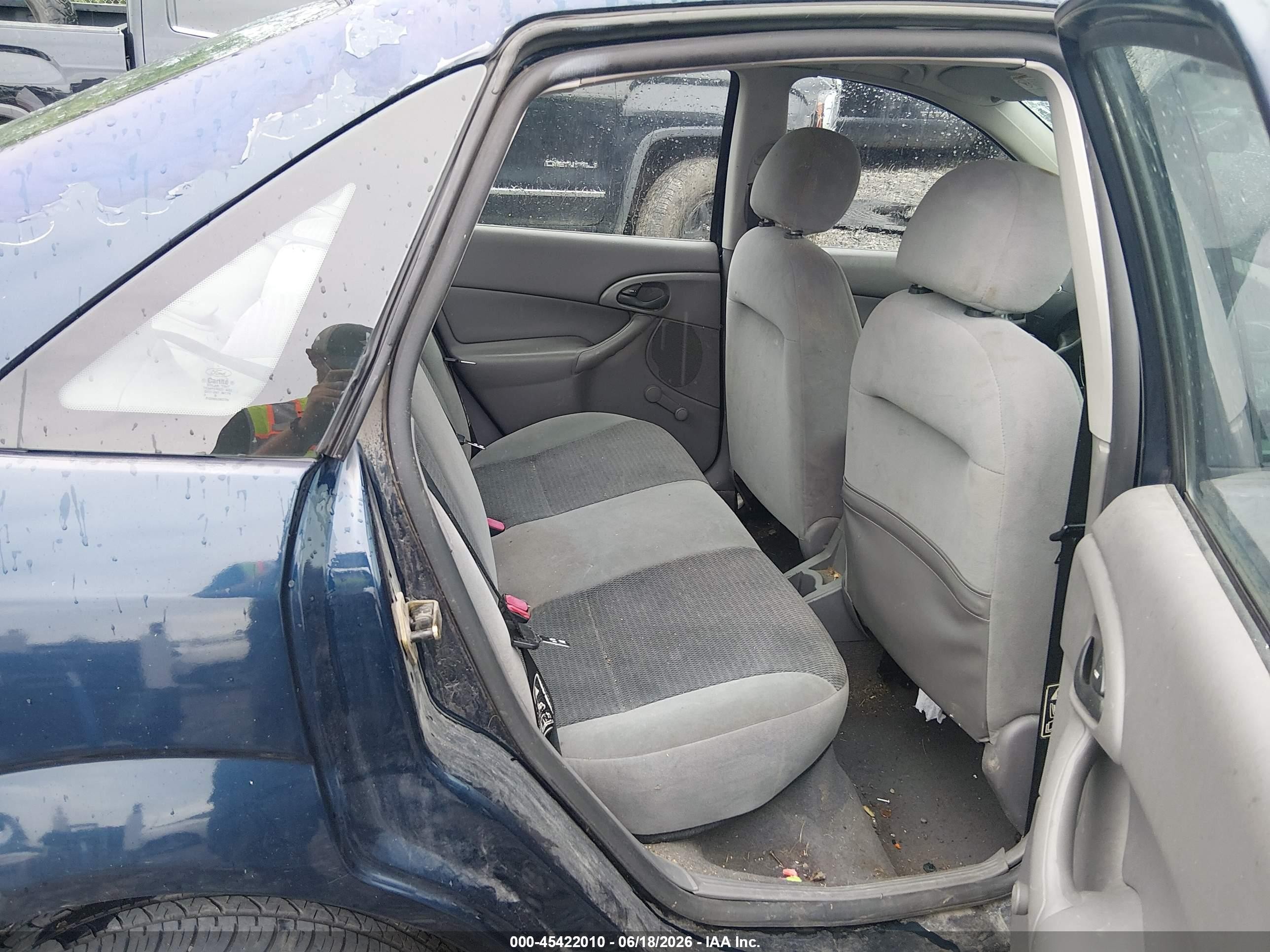 2003 Ford Focus Lx Blue vin: 1FAFP33P83W244731