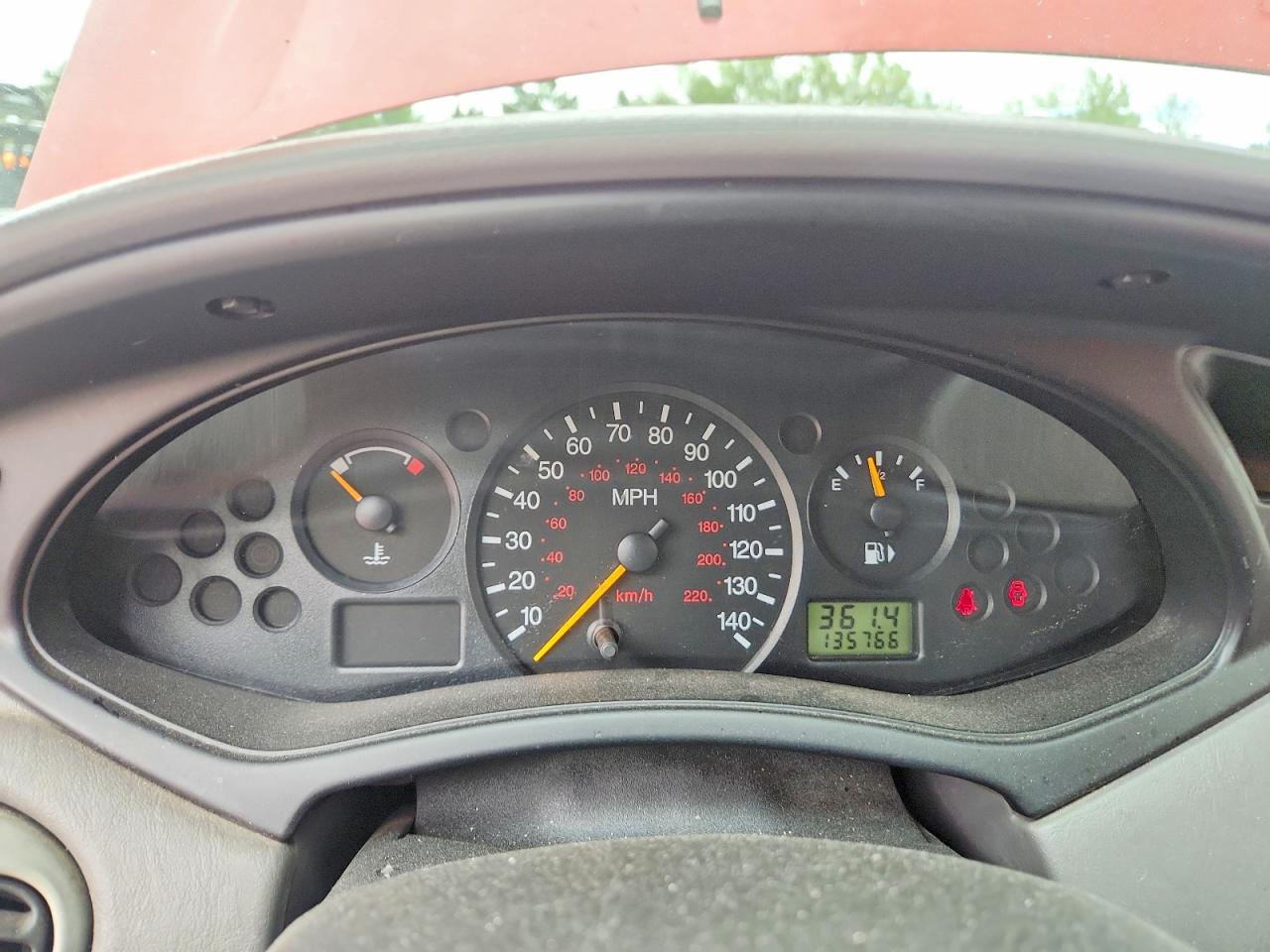 2003 Ford Focus Lx Красный vin: 1FAFP33Z83W302984