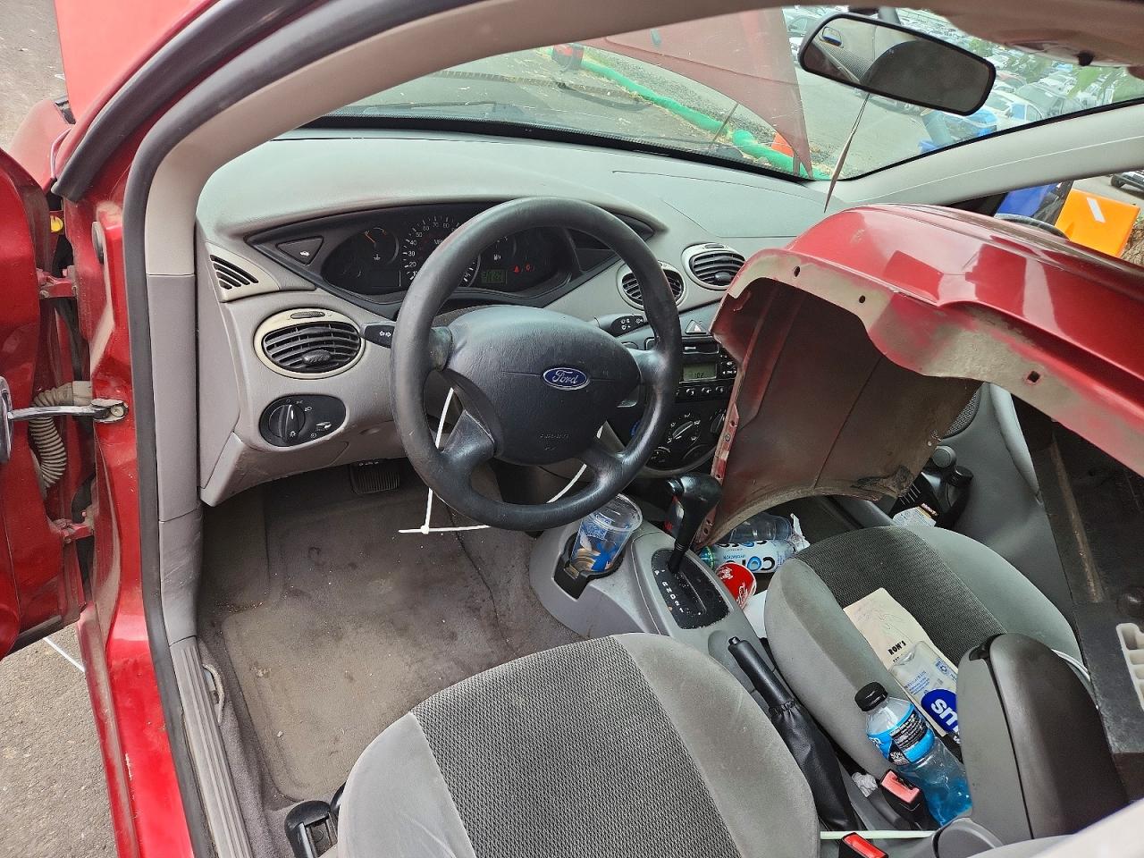 2003 Ford Focus Lx Красный vin: 1FAFP33Z83W302984
