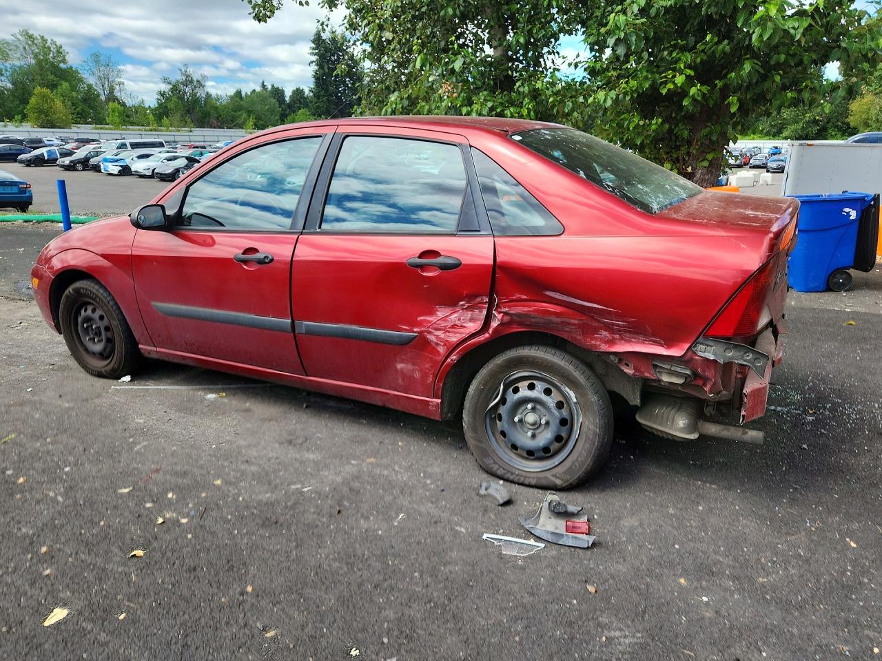 2003 Ford Focus Lx Красный vin: 1FAFP33Z83W302984