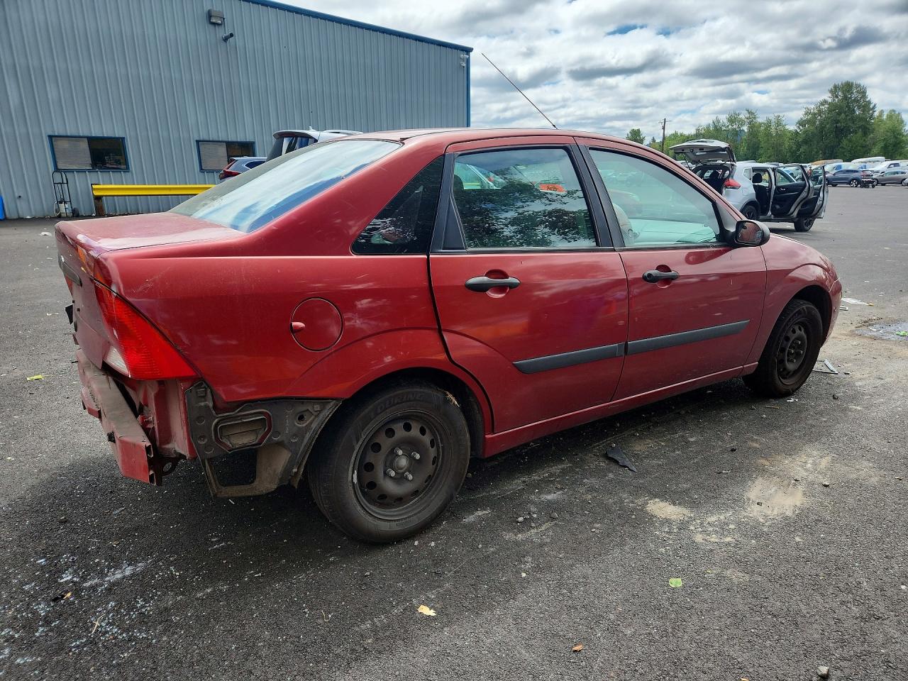 2003 Ford Focus Lx Красный vin: 1FAFP33Z83W302984