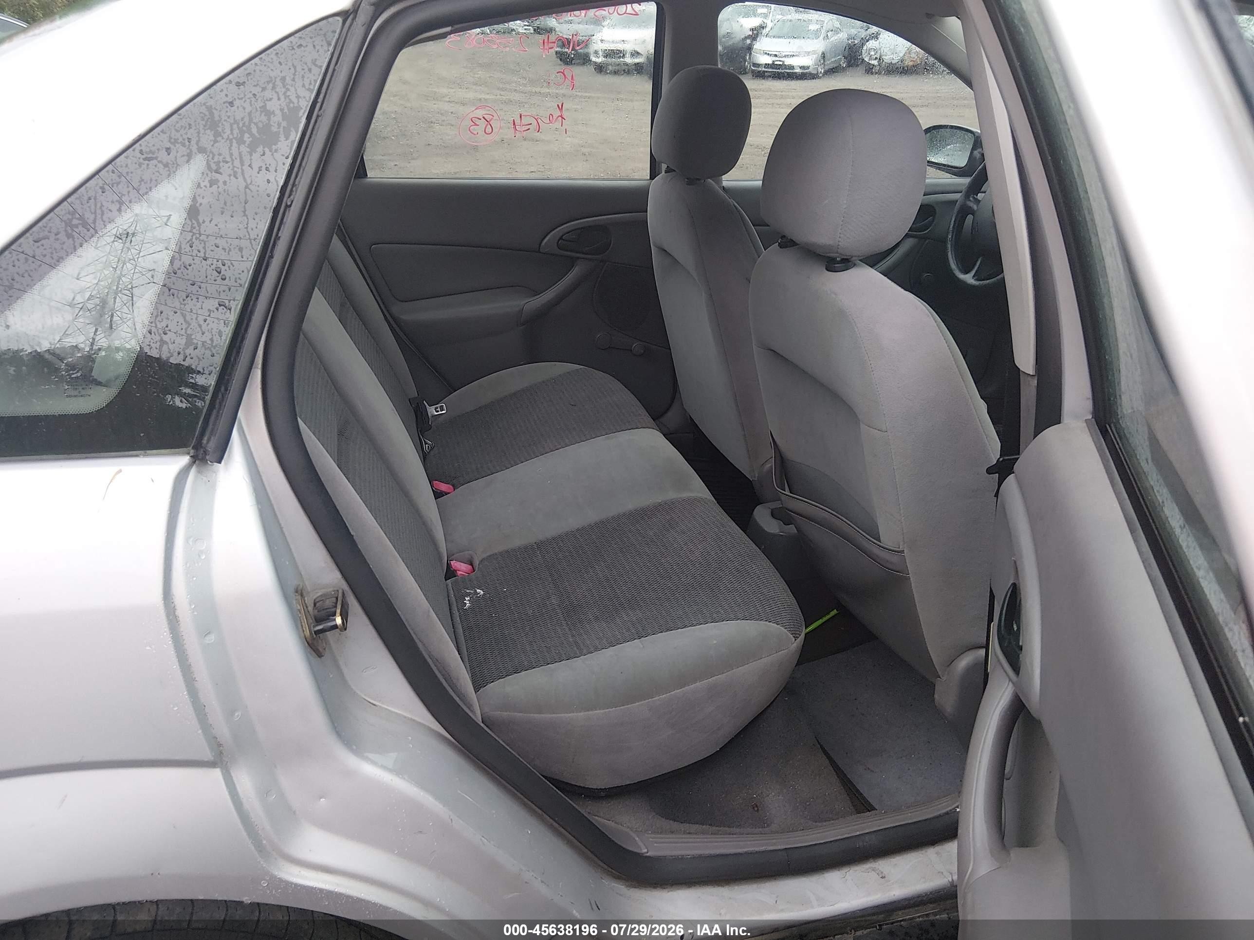 2003 Ford Focus Lx Silver vin: 1FAFP33Z93W253083