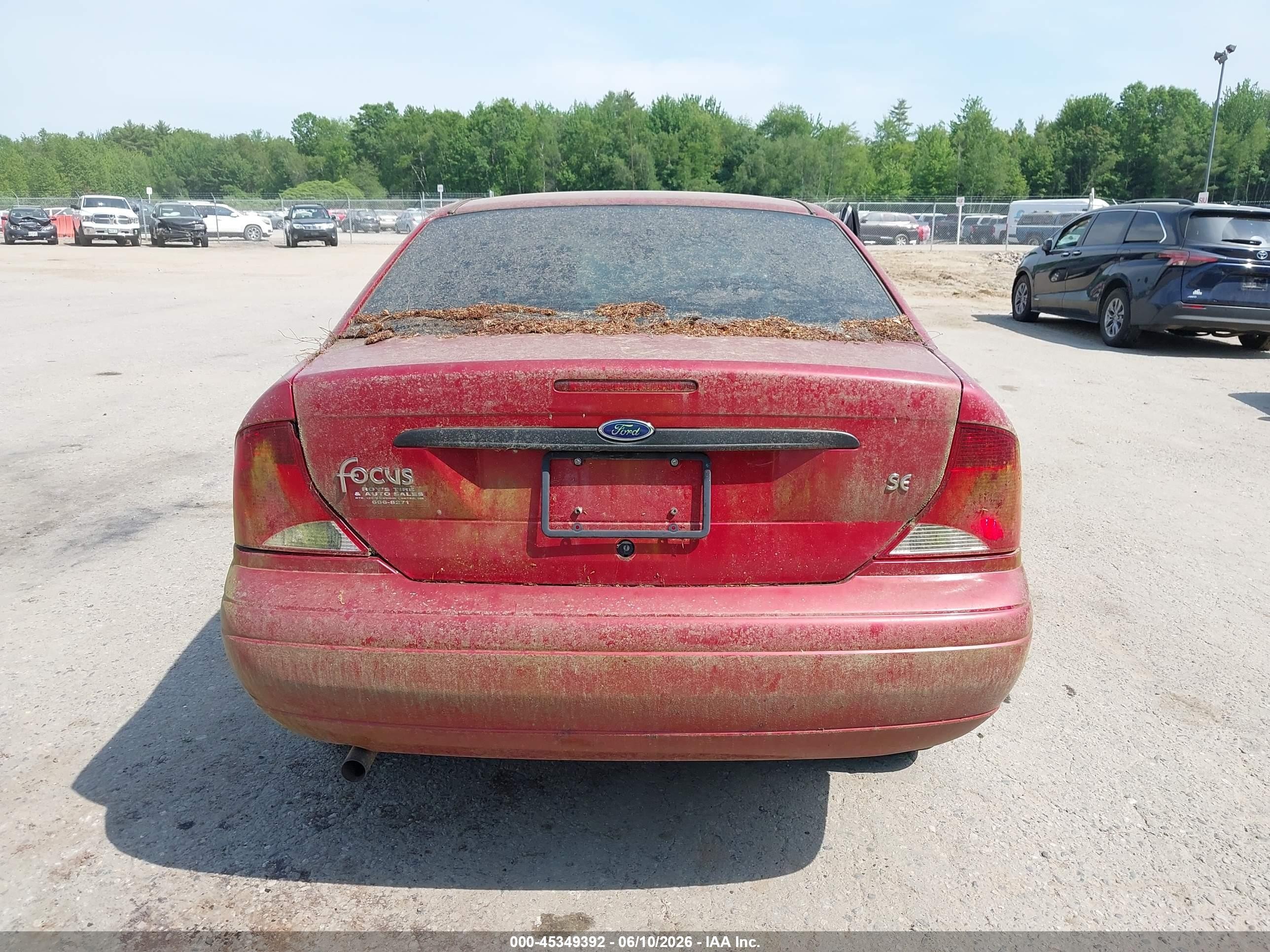 2003 Ford Focus Se Maroon vin: 1FAFP34303W332927
