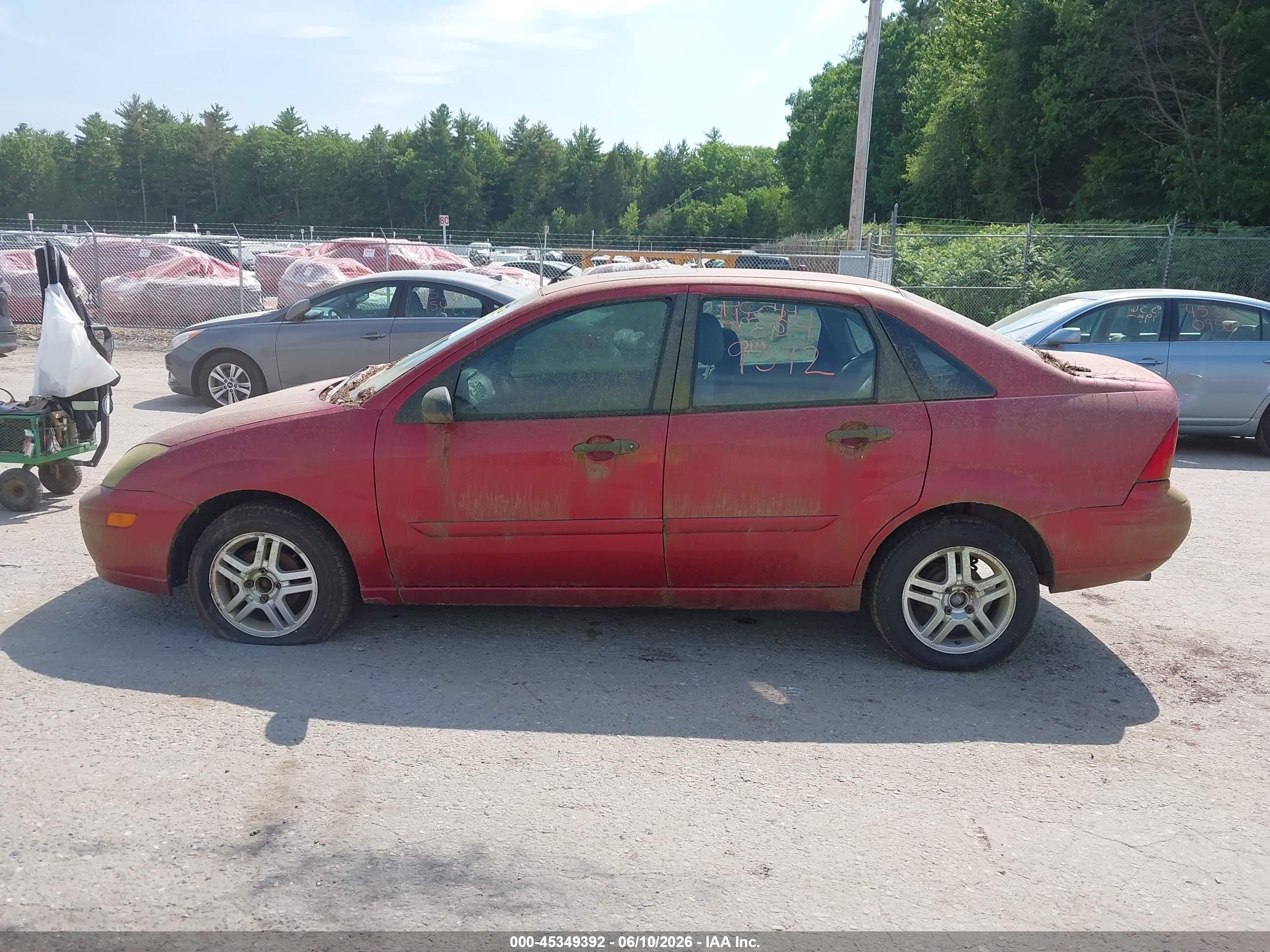 2003 Ford Focus Se Maroon vin: 1FAFP34303W332927