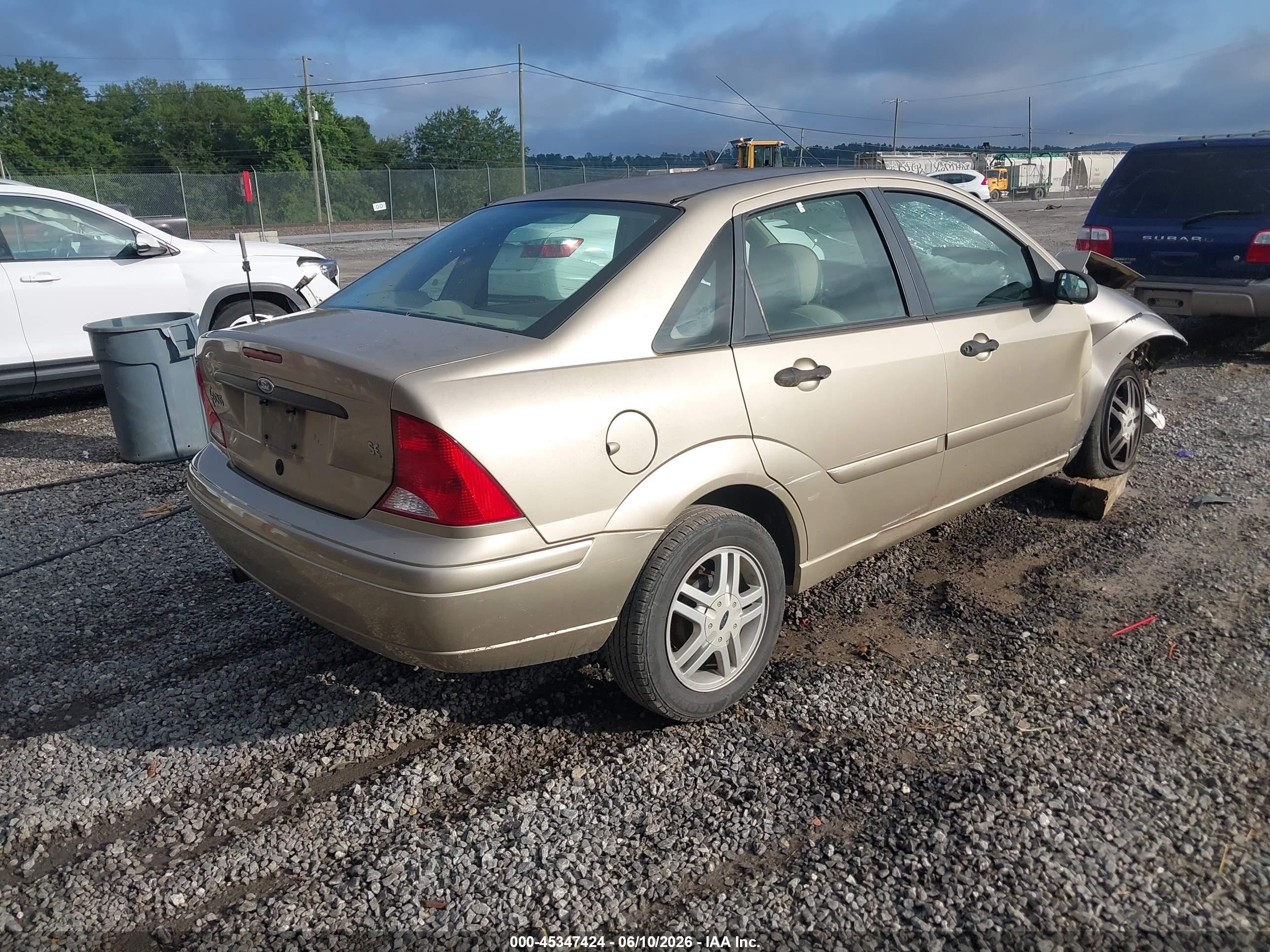 2000 Ford Focus Se Champagne vin: 1FAFP3430YW302933