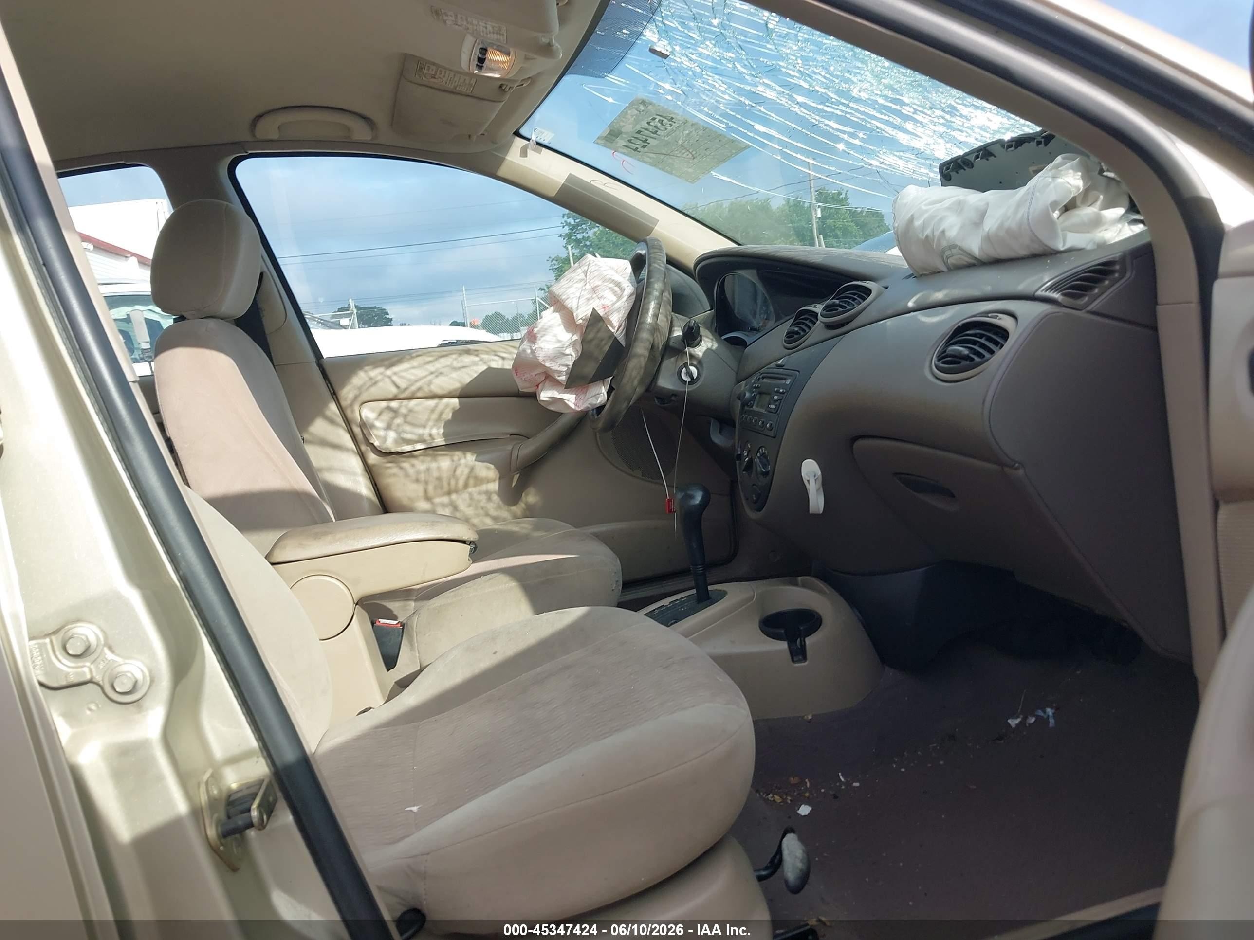 2000 Ford Focus Se Champagne vin: 1FAFP3430YW302933