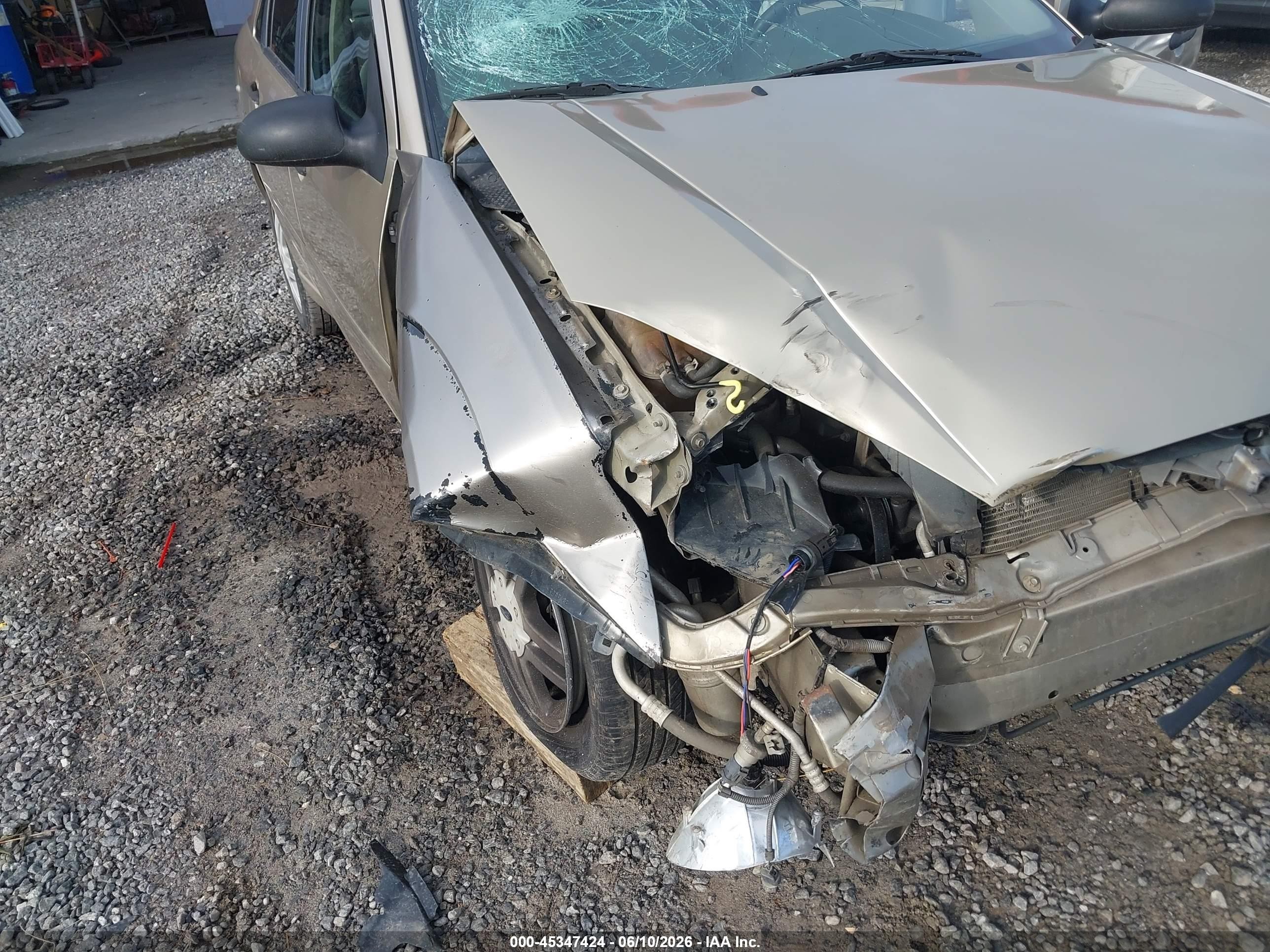 2000 Ford Focus Se Champagne vin: 1FAFP3430YW302933