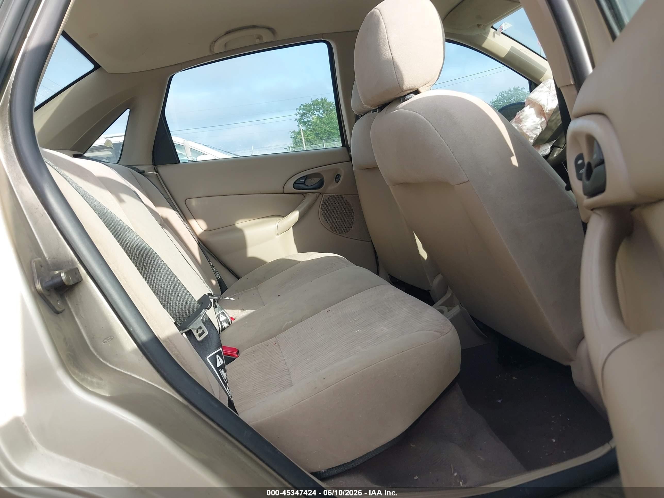 2000 Ford Focus Se Champagne vin: 1FAFP3430YW302933