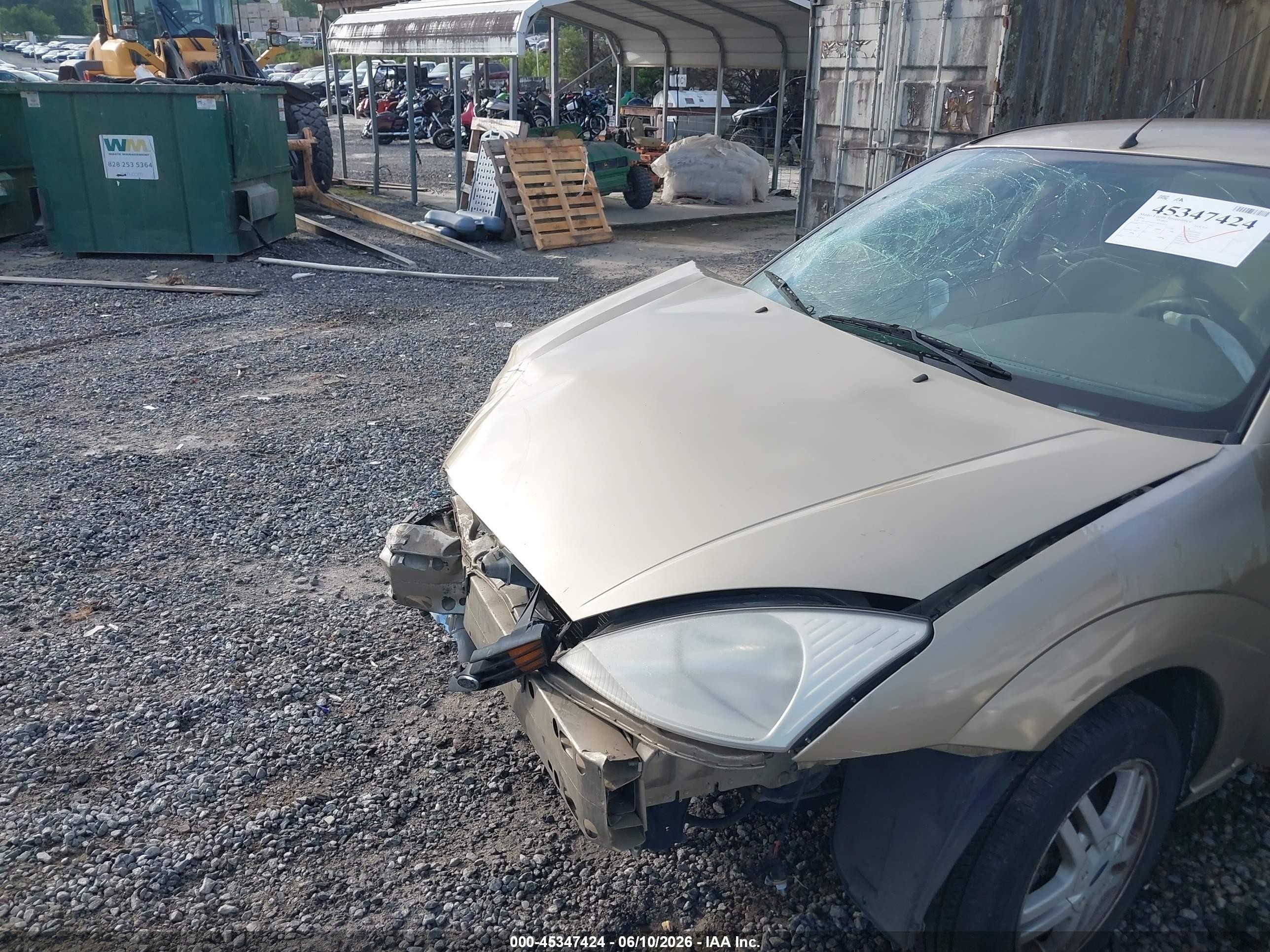 2000 Ford Focus Se Champagne vin: 1FAFP3430YW302933