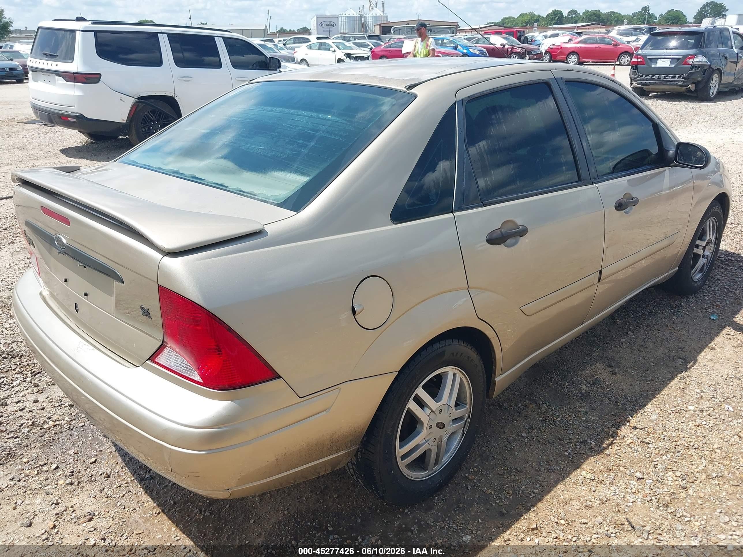 2001 Ford Focus Se Gold vin: 1FAFP34311W126951