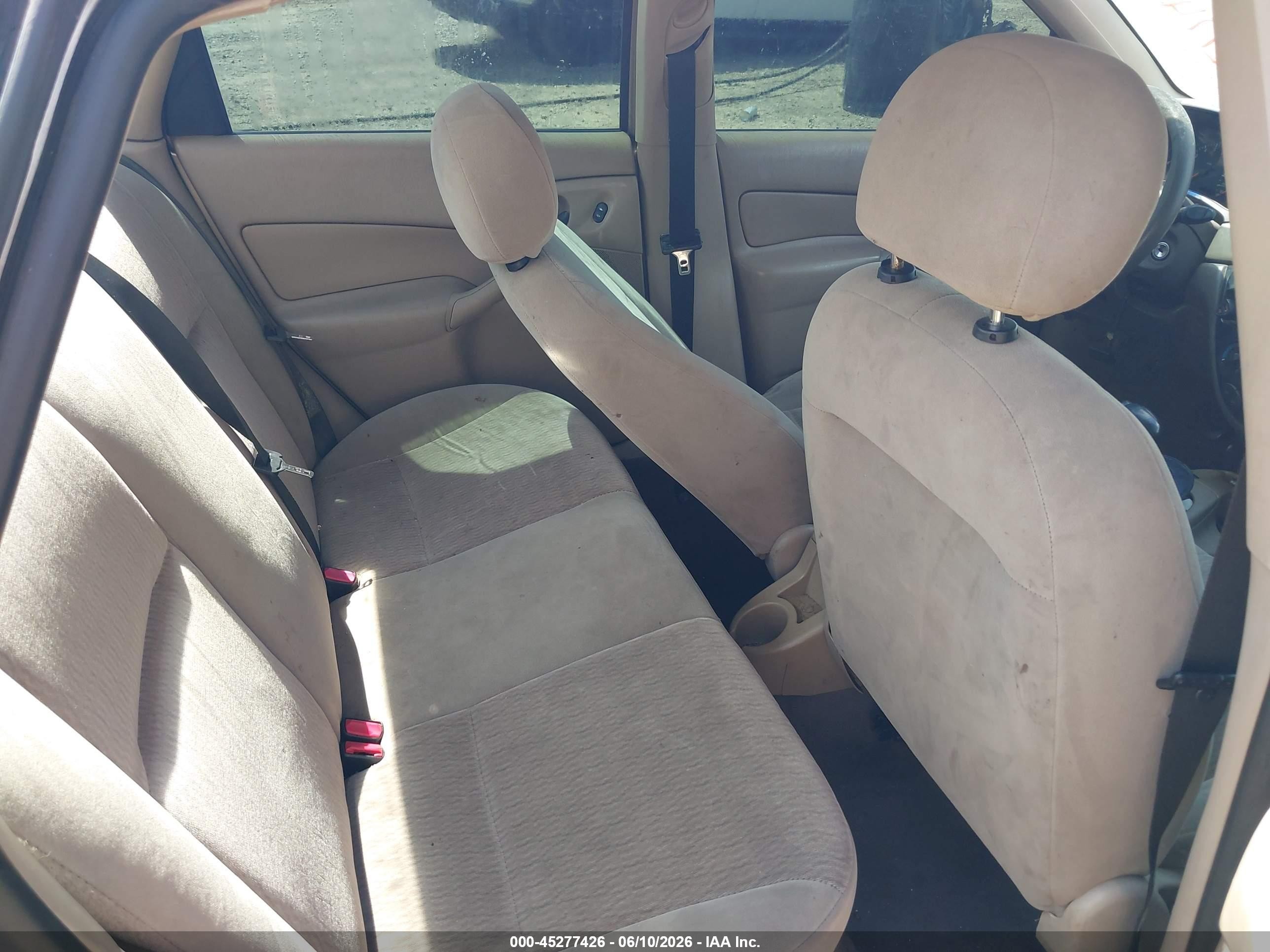 2001 Ford Focus Se Gold vin: 1FAFP34311W126951