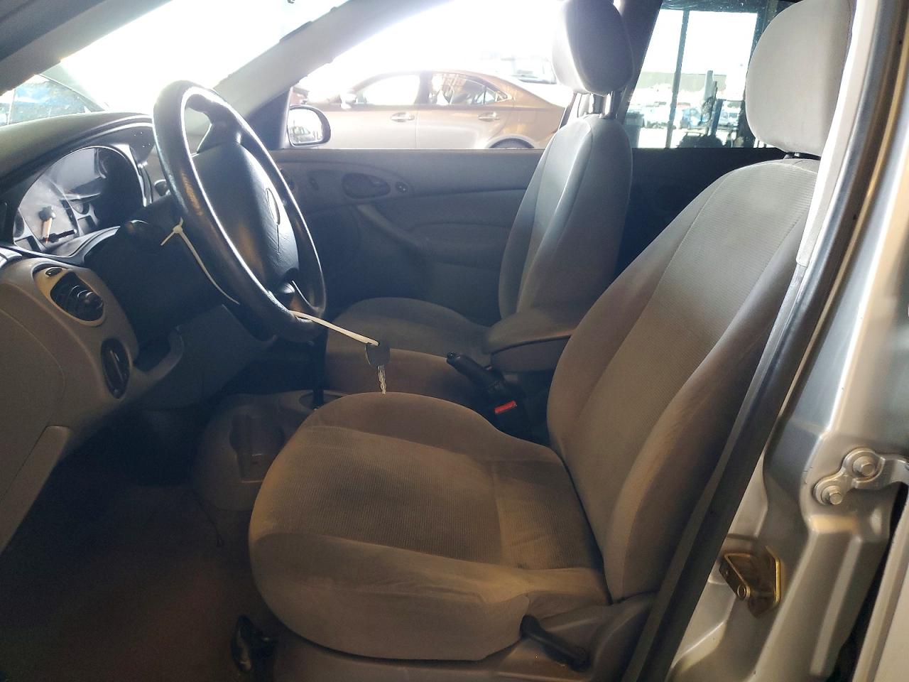 2002 Ford Focus Se Silver vin: 1FAFP34312W172328