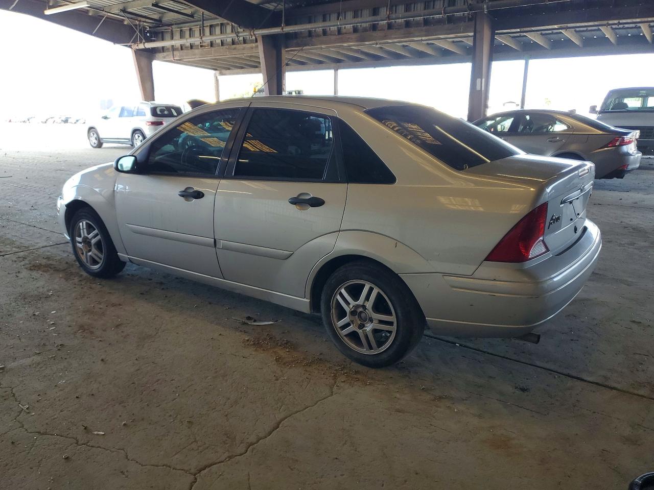2002 Ford Focus Se Silver vin: 1FAFP34312W172328