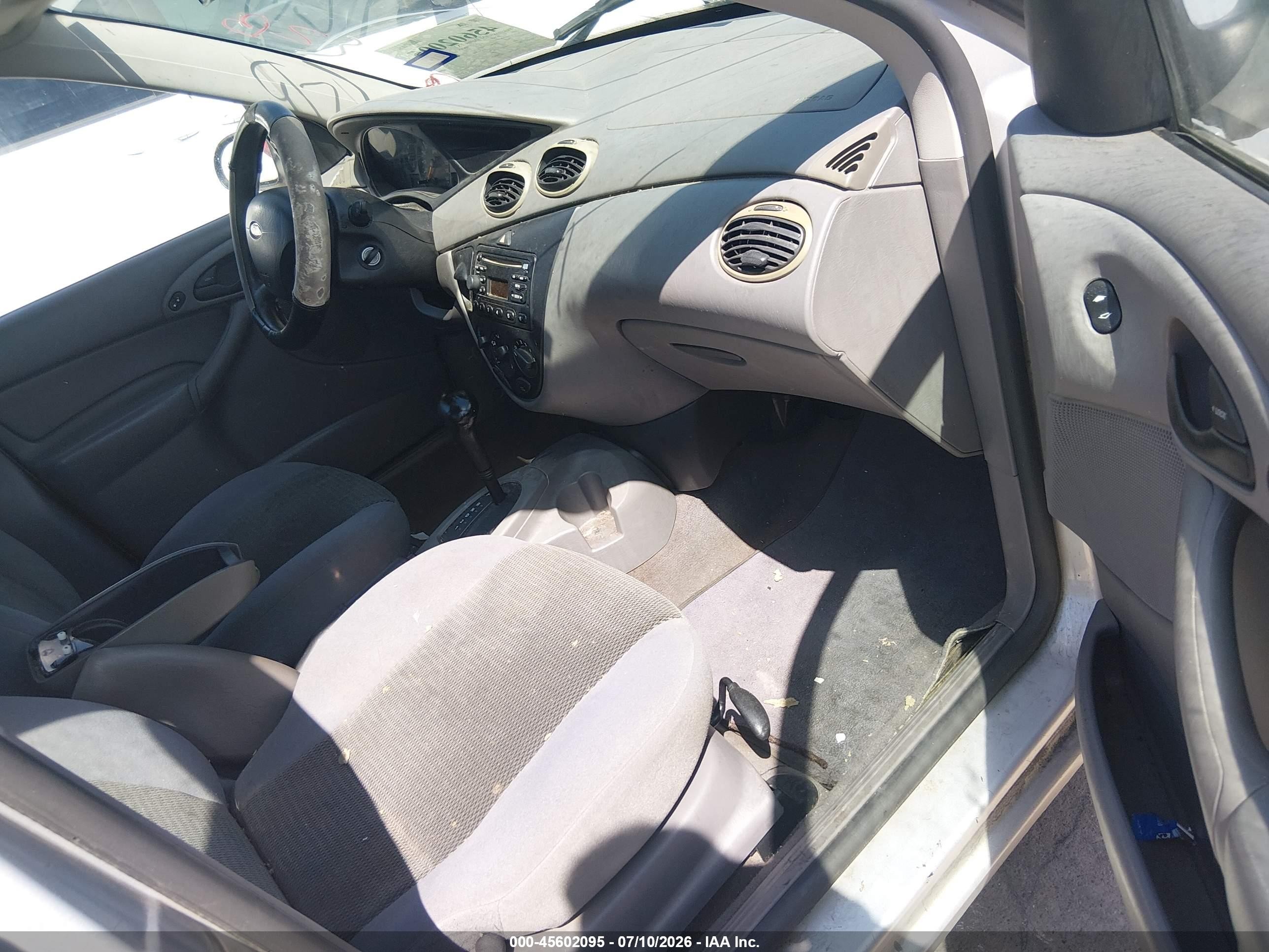 2004 Ford Focus Se Gray vin: 1FAFP34314W181761