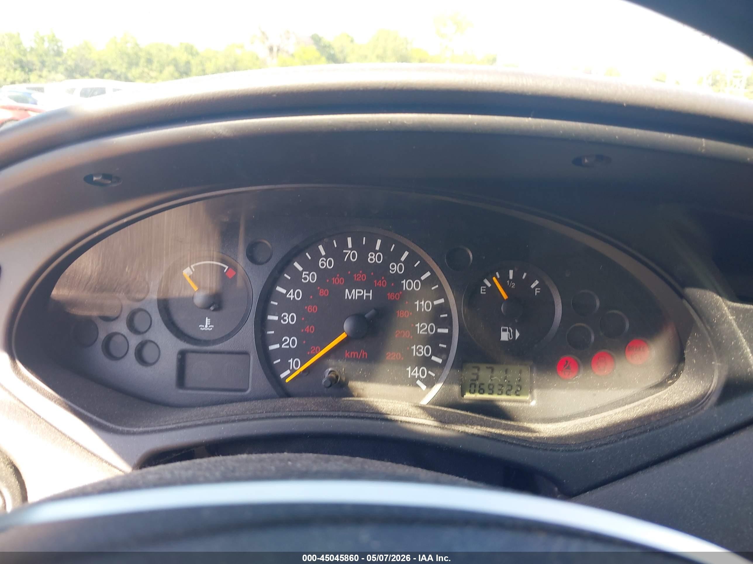 2000 Ford Focus Se Red vin: 1FAFP3431YW321913