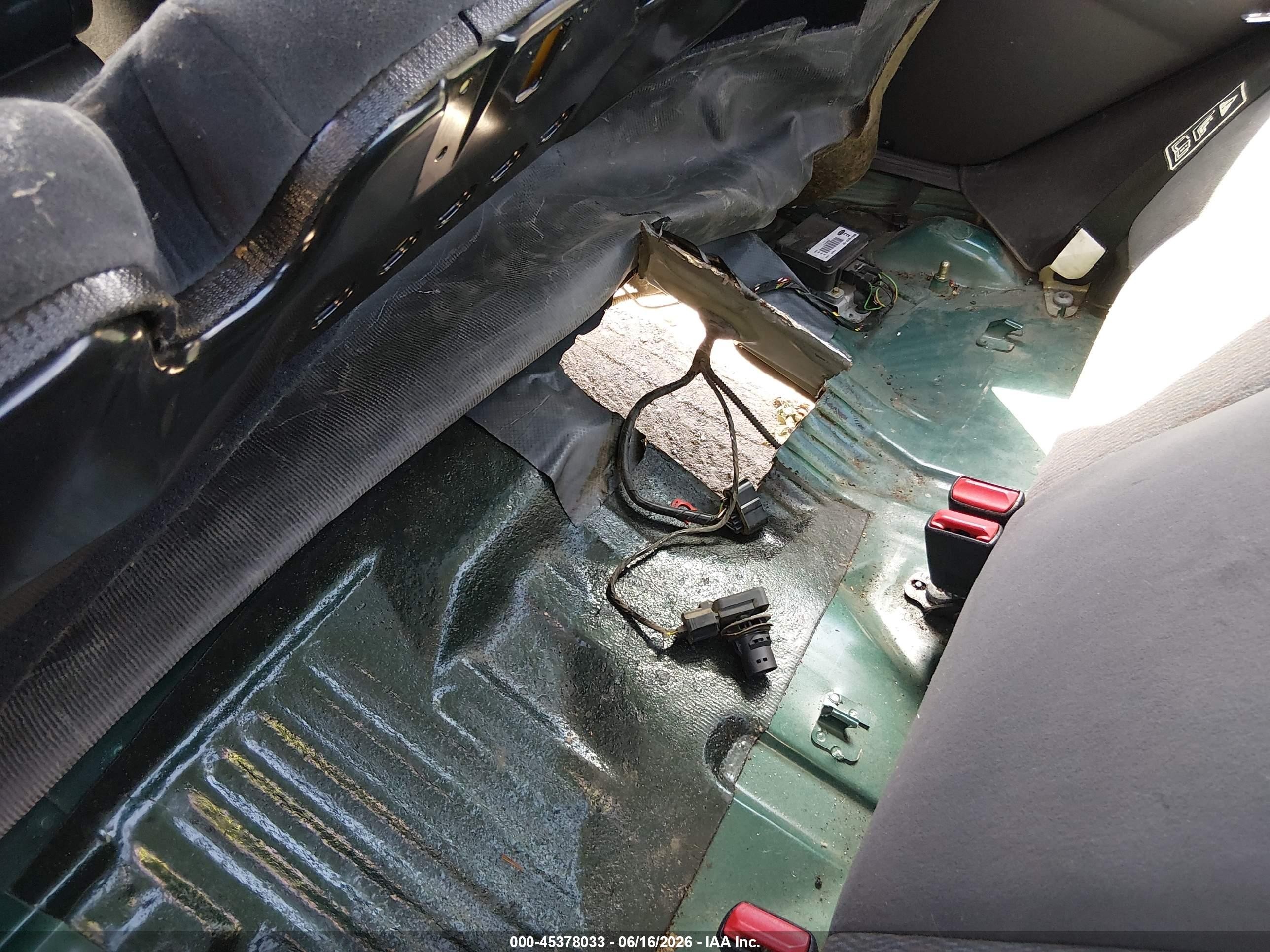 2000 Ford Focus Se Green vin: 1FAFP3431YW427245