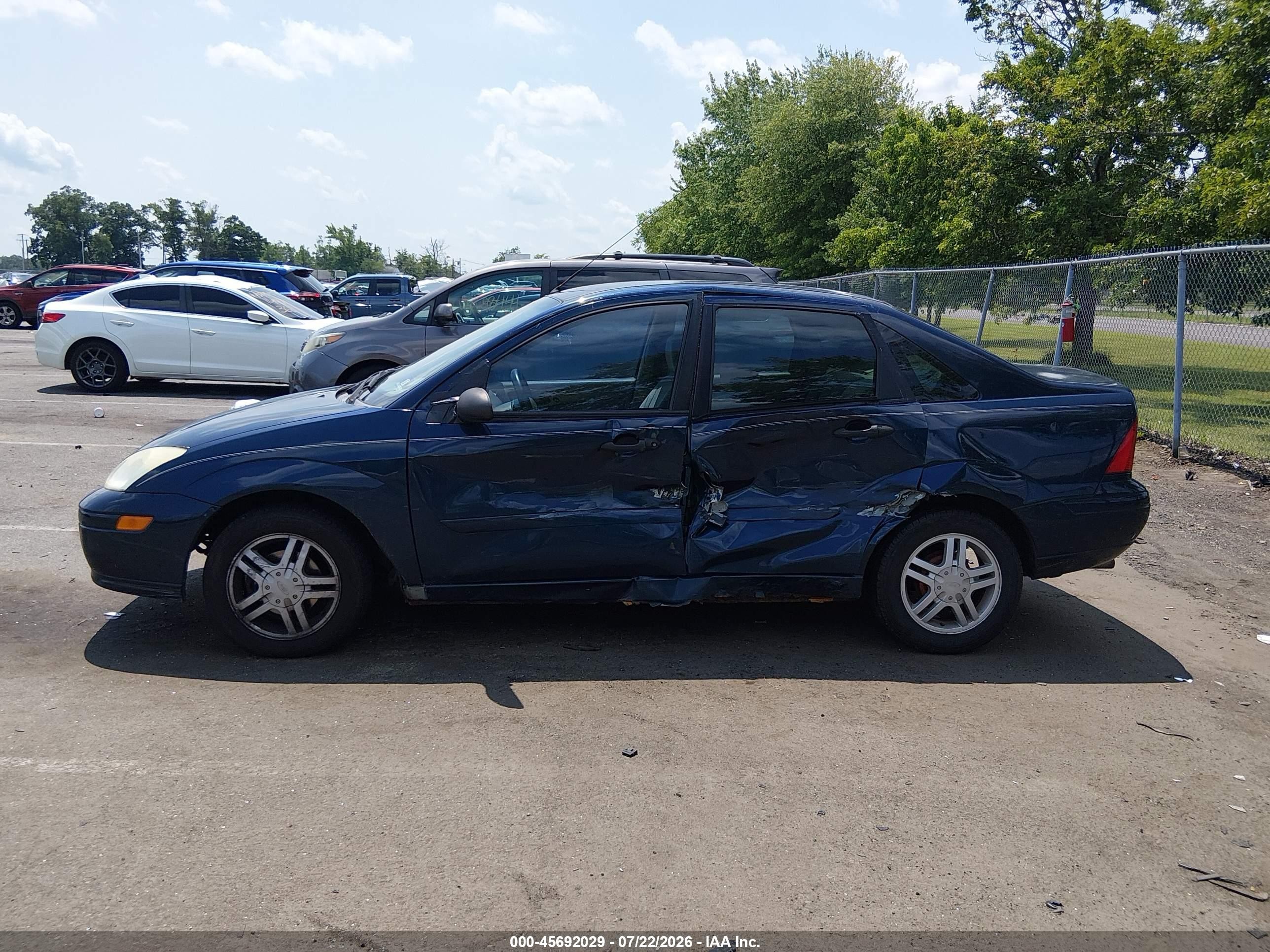 2002 Ford Focus Se Base/se Comfort Dark Blue vin: 1FAFP34342W262444