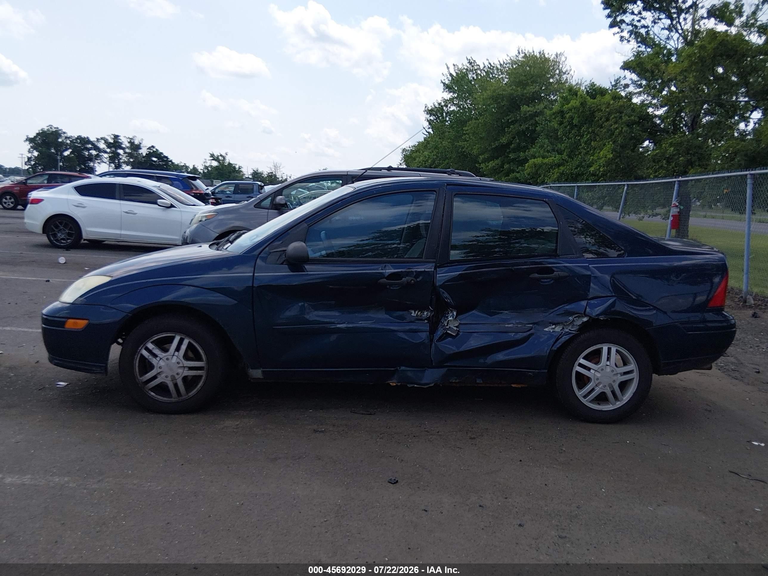 2002 Ford Focus Se Base/se Comfort Dark Blue vin: 1FAFP34342W262444