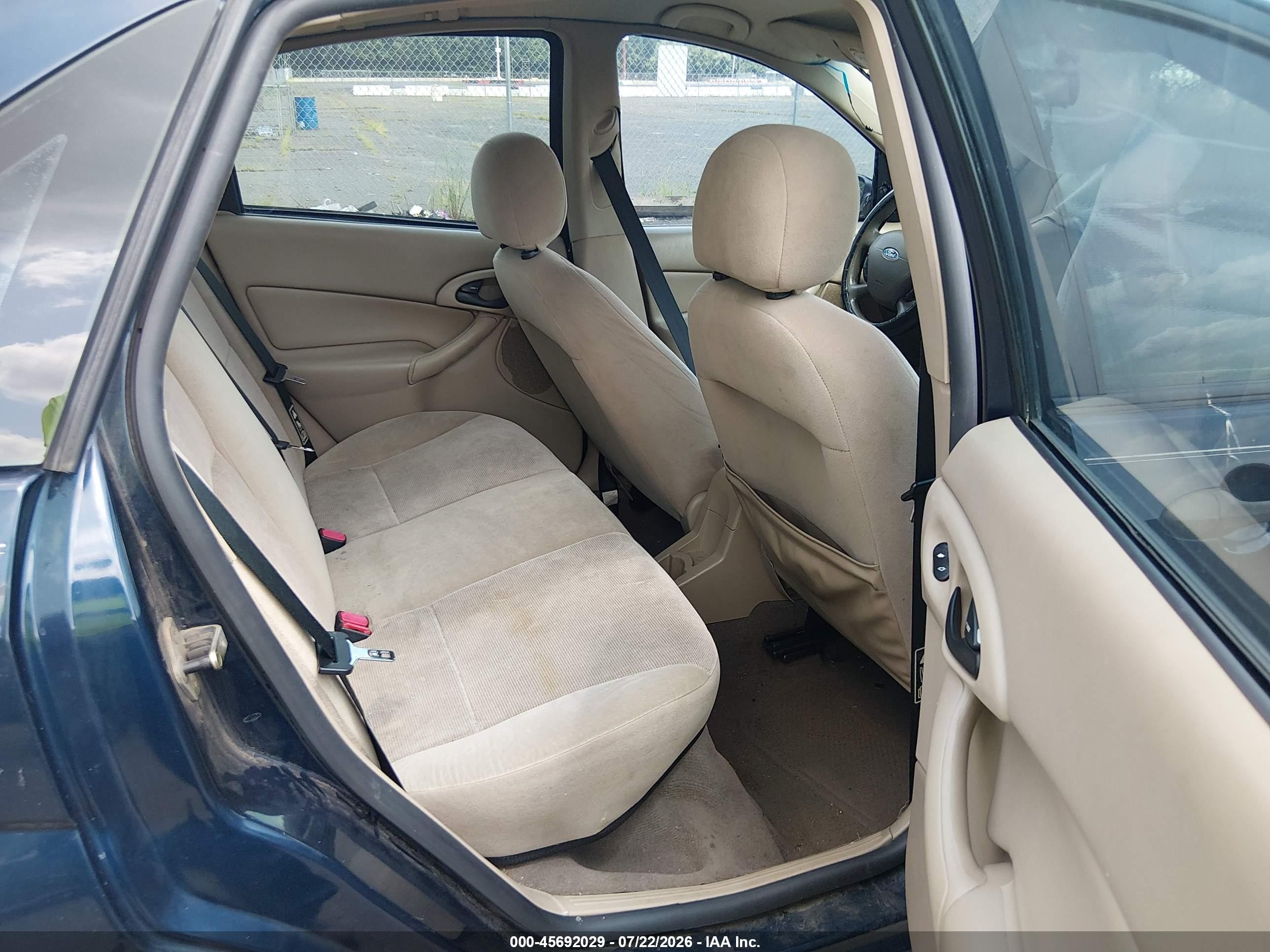 2002 Ford Focus Se Base/se Comfort Dark Blue vin: 1FAFP34342W262444