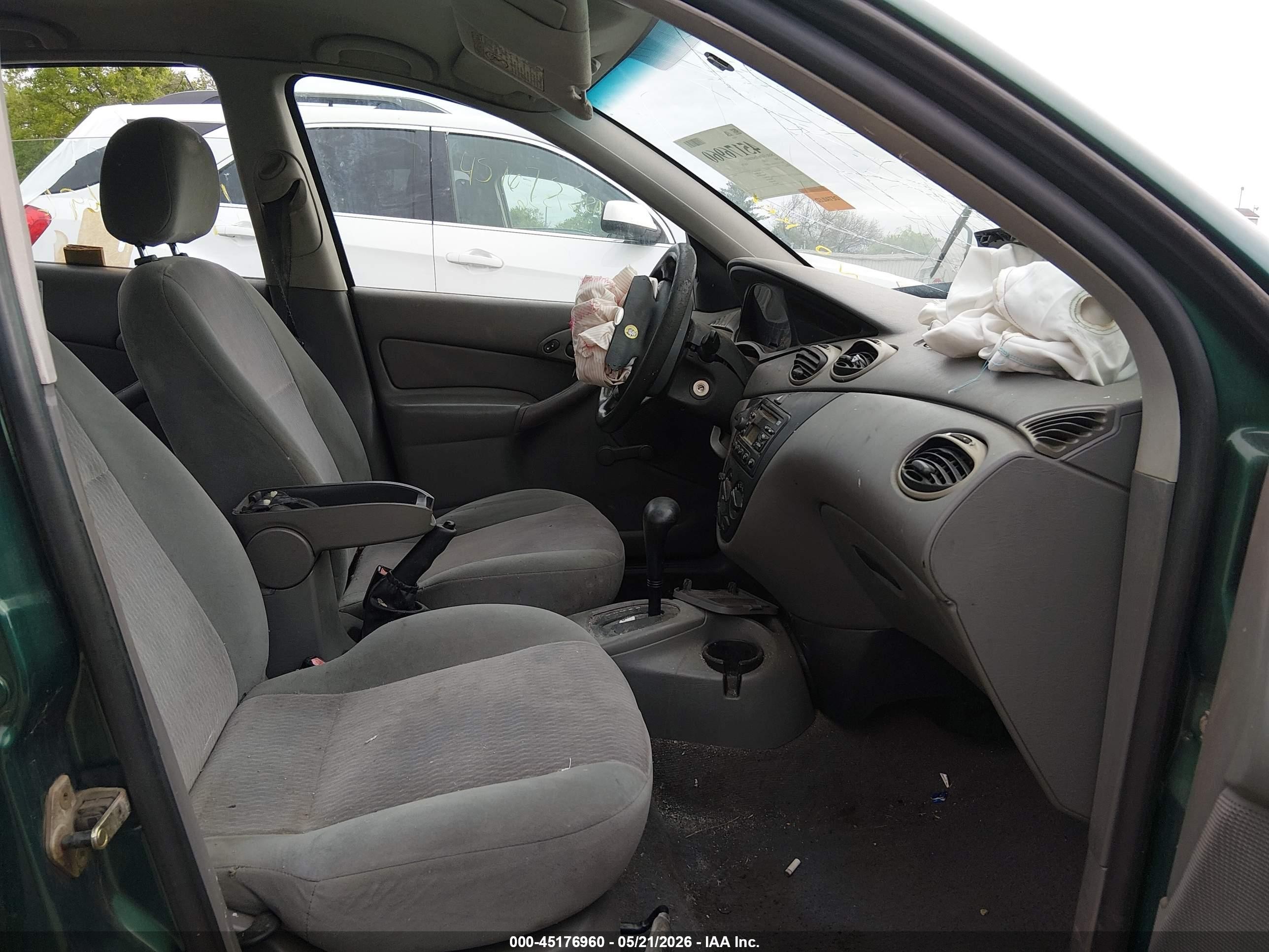 2000 Ford Focus Se Green vin: 1FAFP3434YW253977