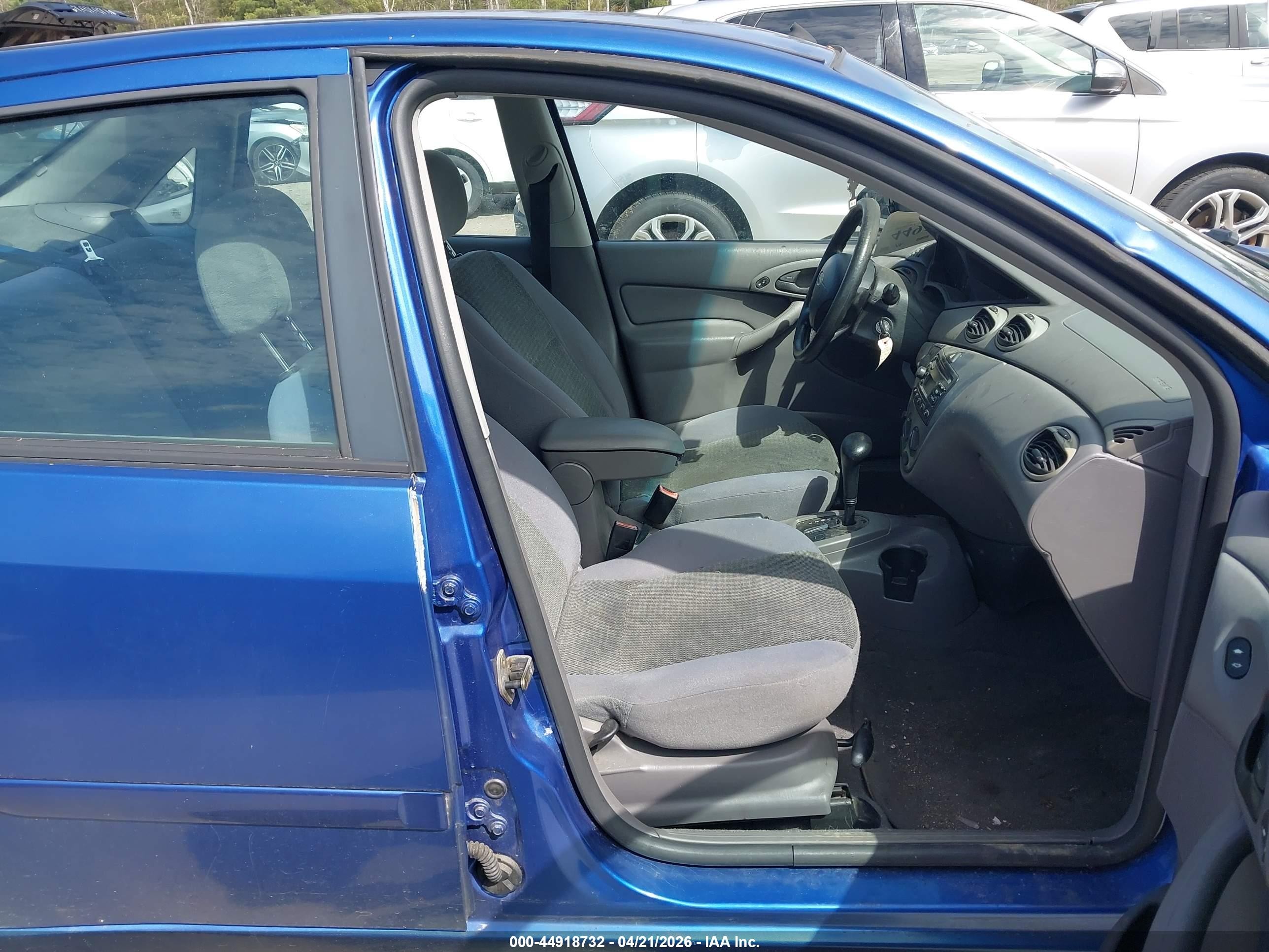 2004 Ford Focus Se Blue vin: 1FAFP34354W147547