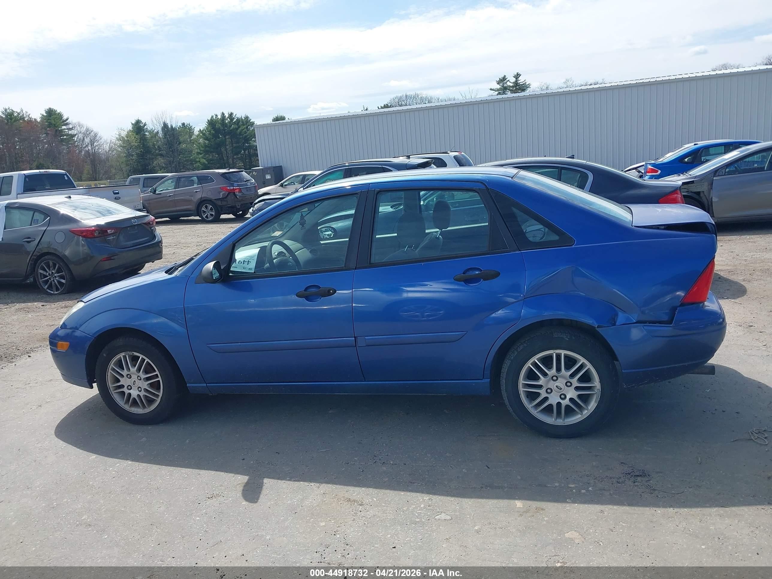 2004 Ford Focus Se Blue vin: 1FAFP34354W147547