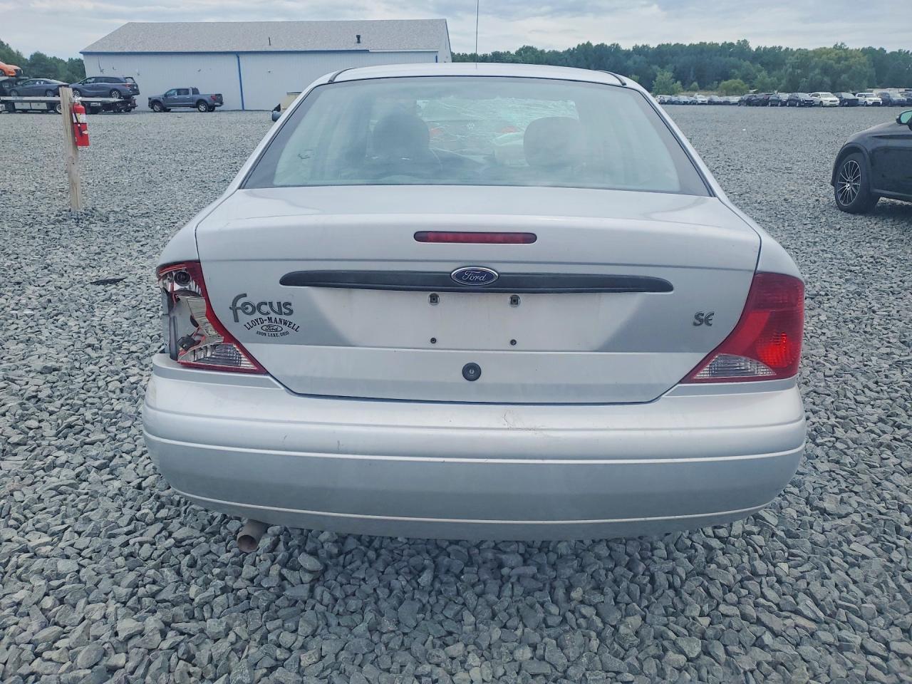 2002 Ford Focus Se Silver vin: 1FAFP34362W225038