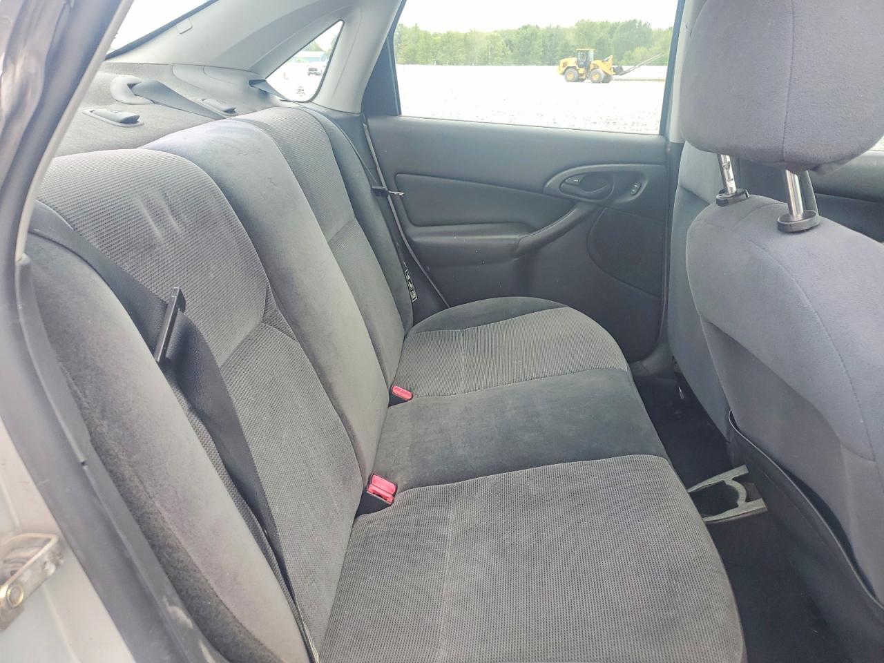 2002 Ford Focus Se Серебряный vin: 1FAFP34362W225038