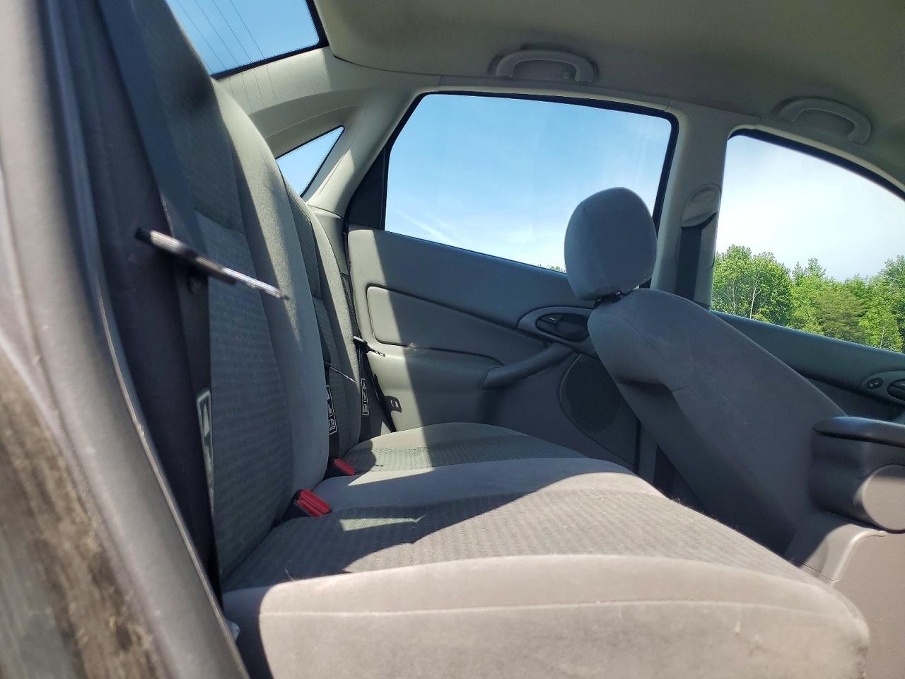 2003 Ford Focus Se Comfort Серебряный vin: 1FAFP34363W339011