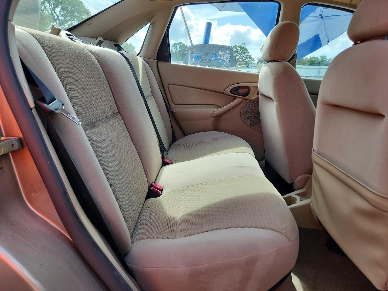 2004 Ford Focus Se Comfort Tan vin: 1FAFP34364W136086