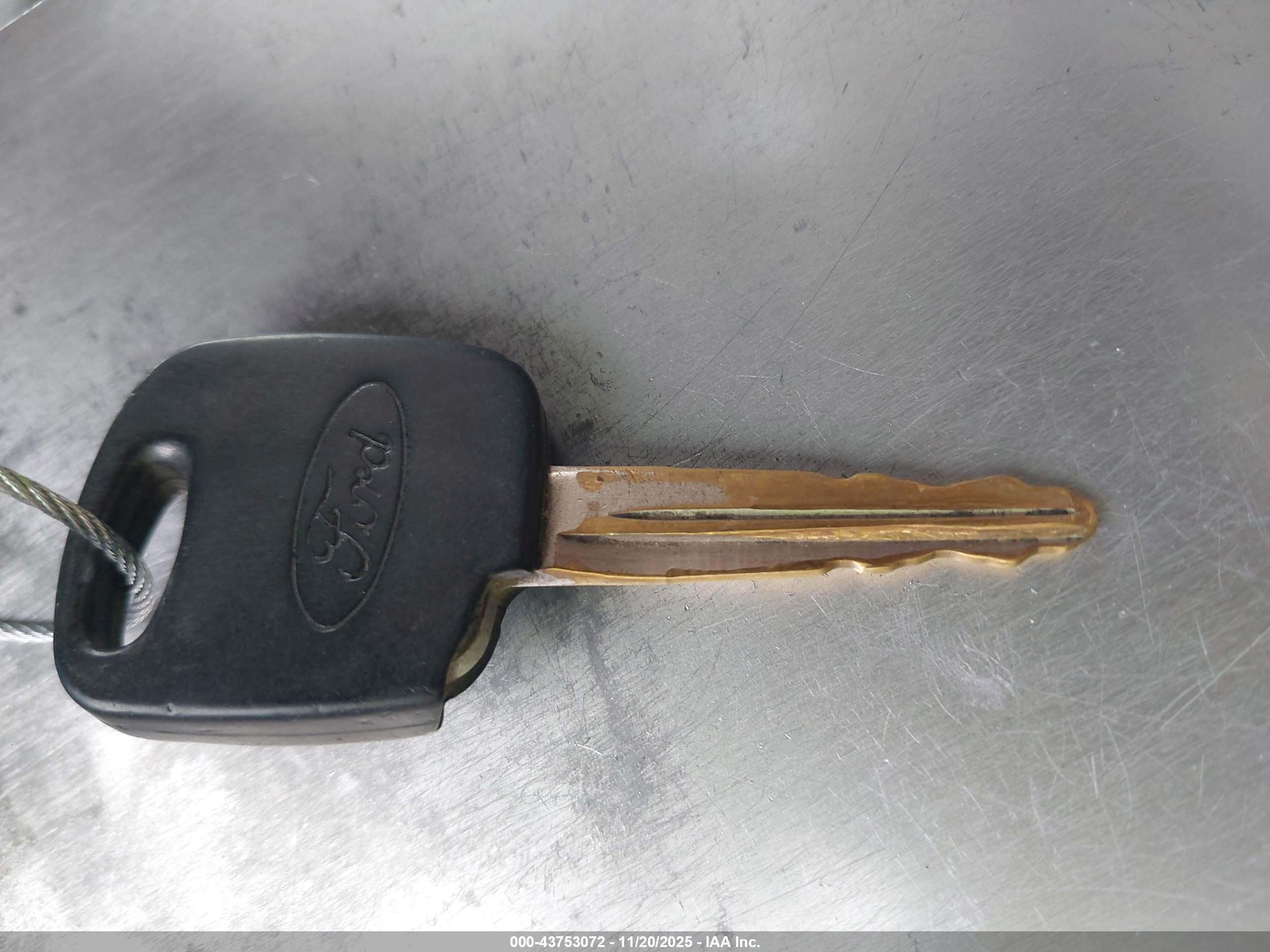 2000 Ford Focus Se Green vin: 1FAFP3436YW172219