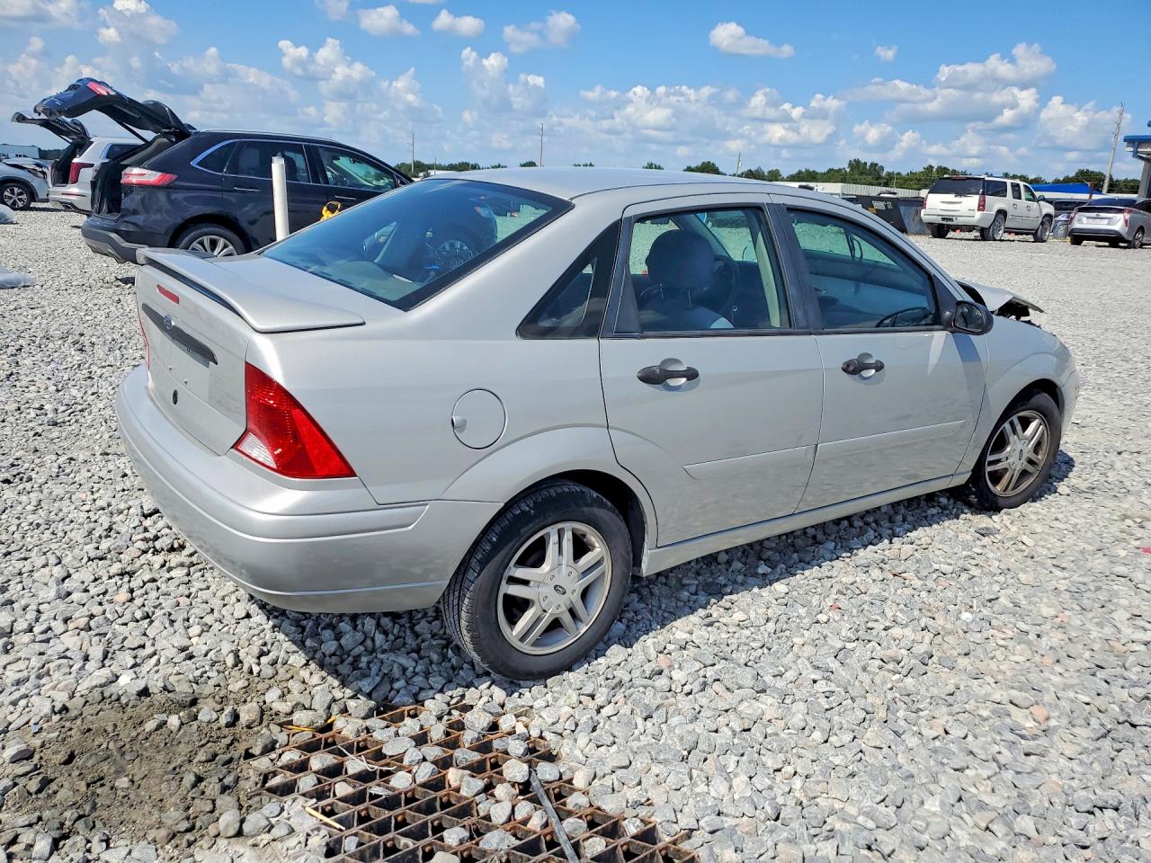 2001 Ford Focus Se Silver vin: 1FAFP34371W116358