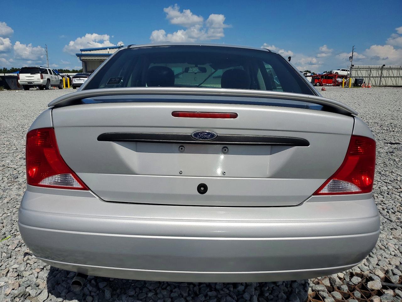 2001 Ford Focus Se Silver vin: 1FAFP34371W116358