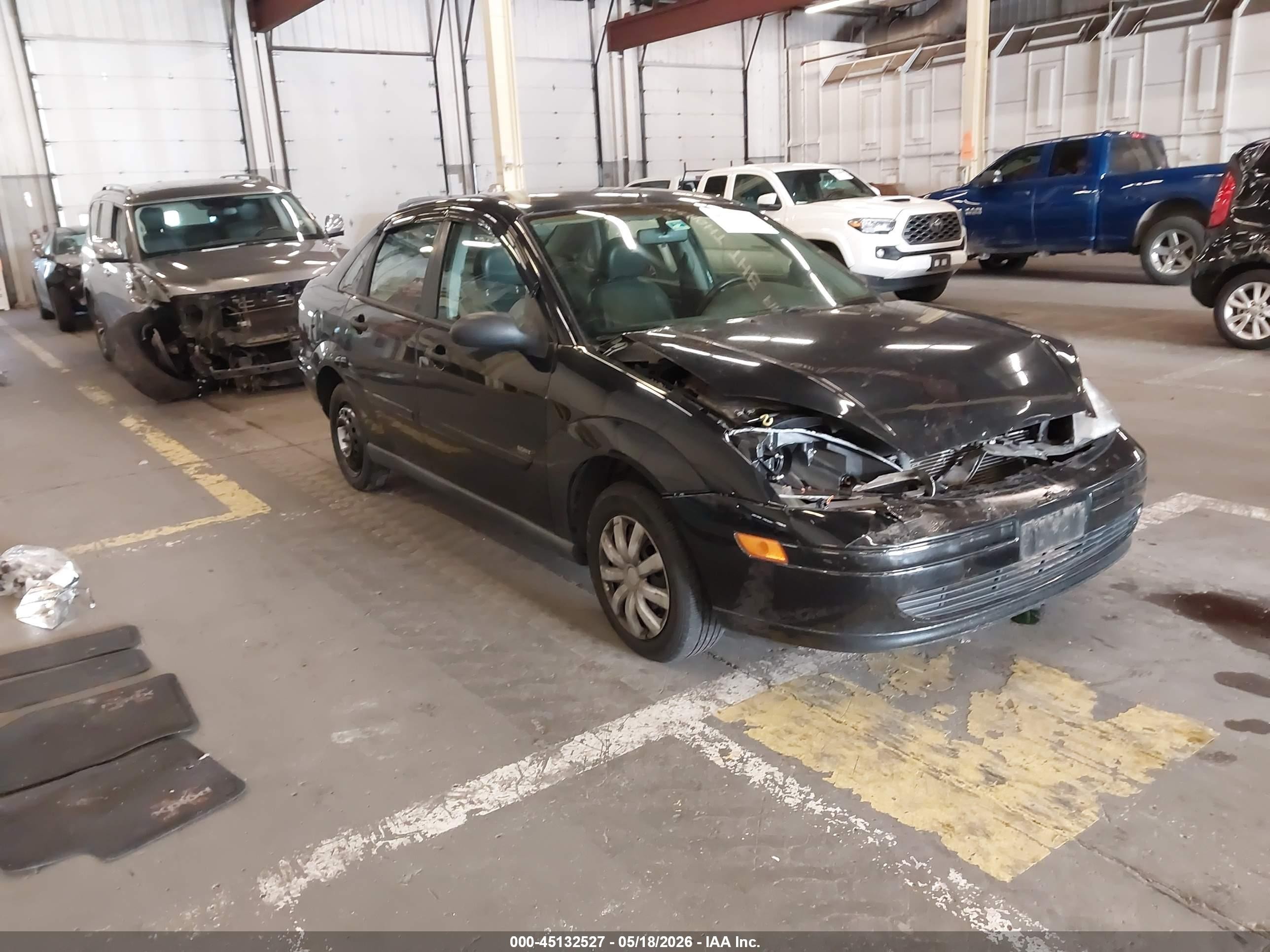 2000 Ford Focus Se Черный vin: 1FAFP3437YW315131