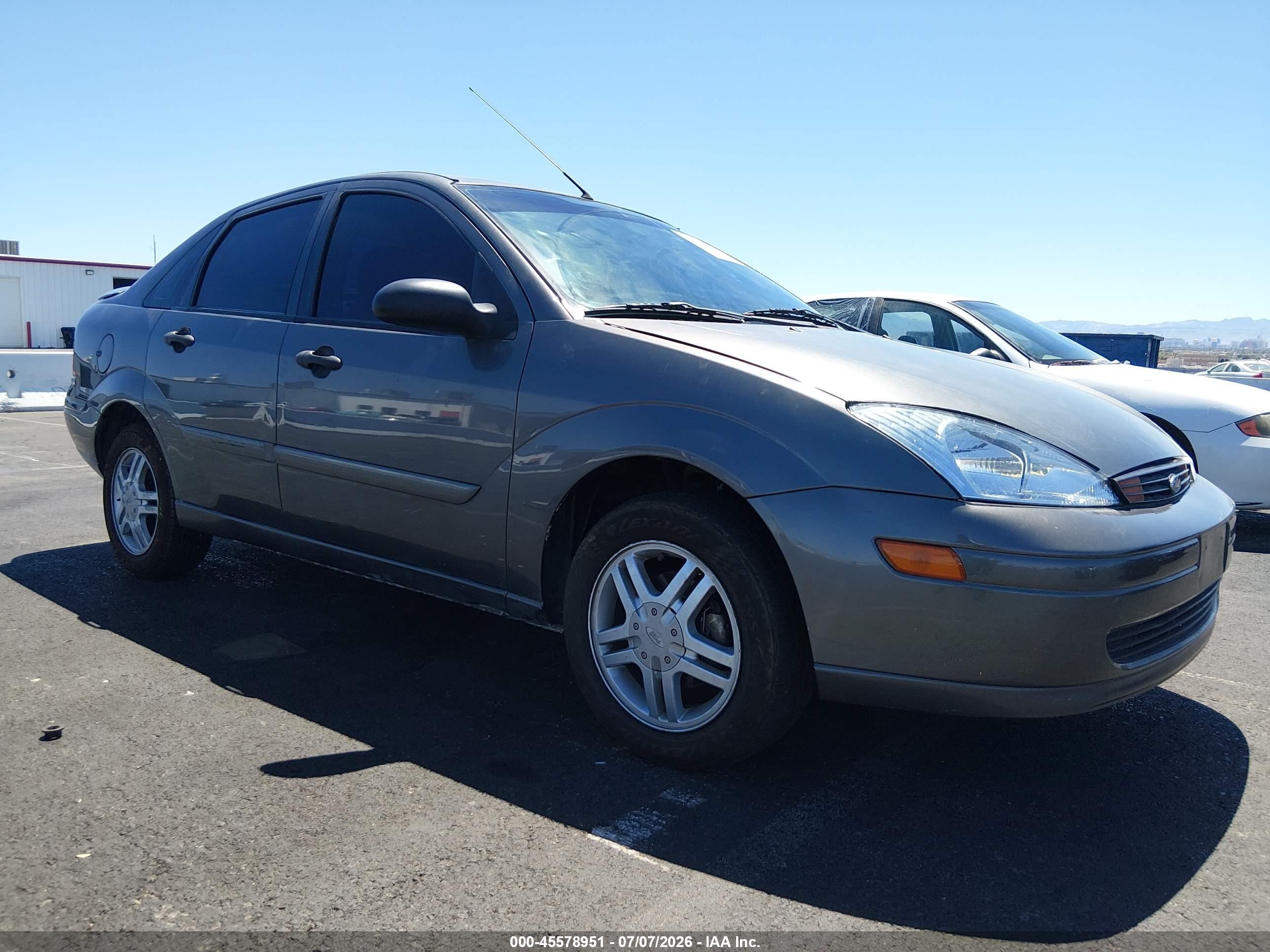2003 Ford Focus Se Gray vin: 1FAFP34383W325367