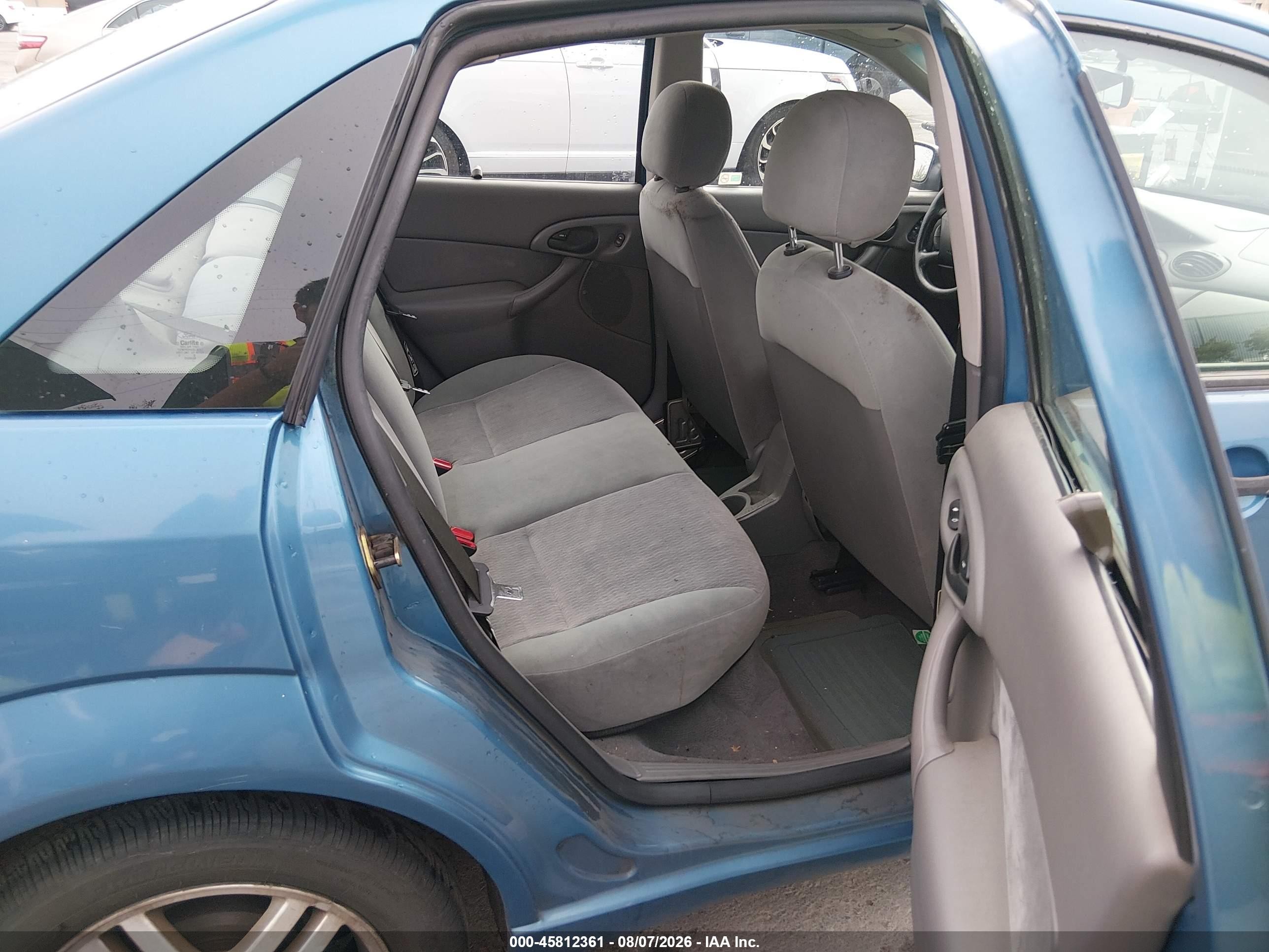 2000 Ford Focus Se Blue vin: 1FAFP3439YW313123