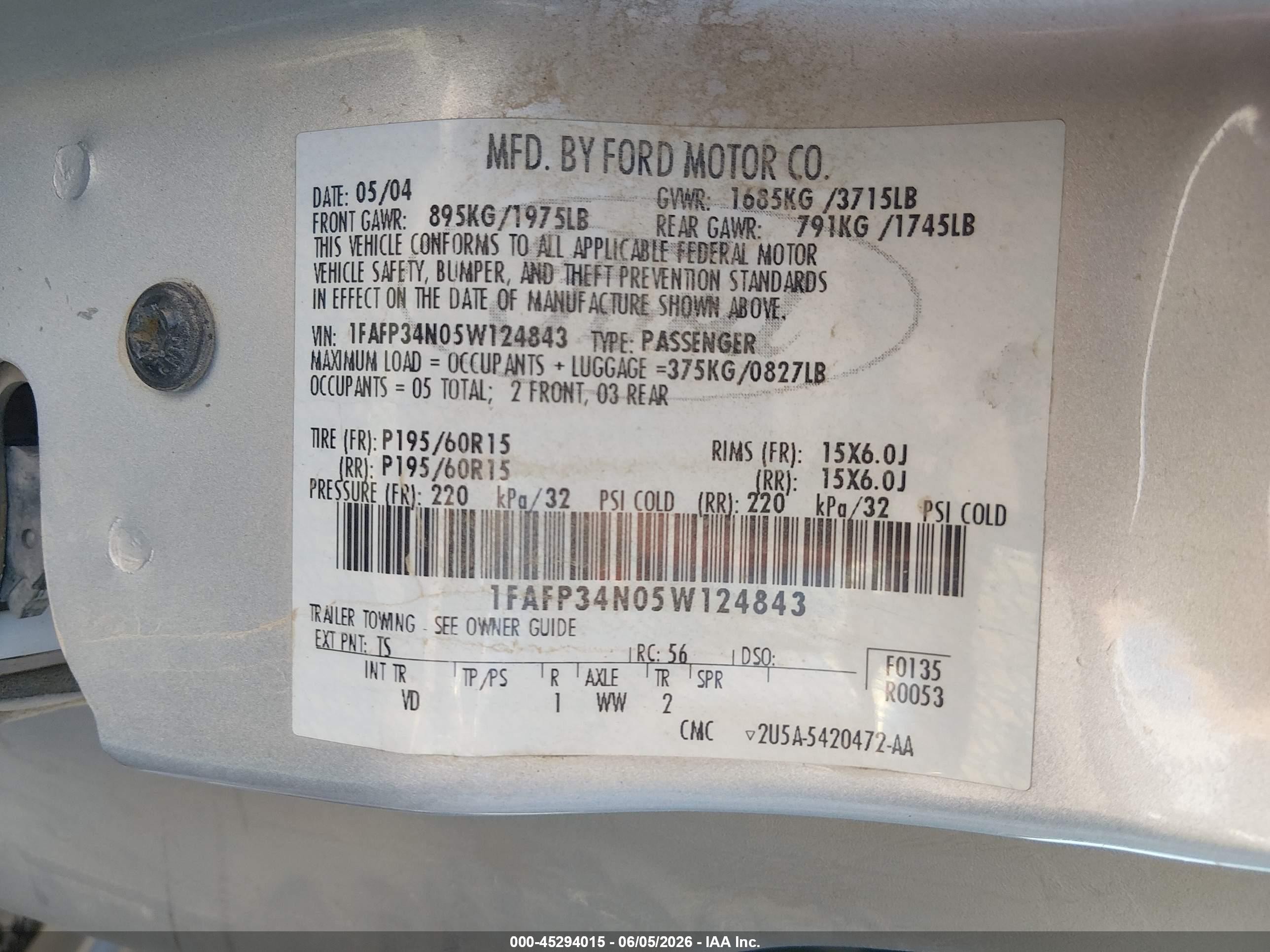 2005 Ford Focus Zx4 White vin: 1FAFP34N05W124843