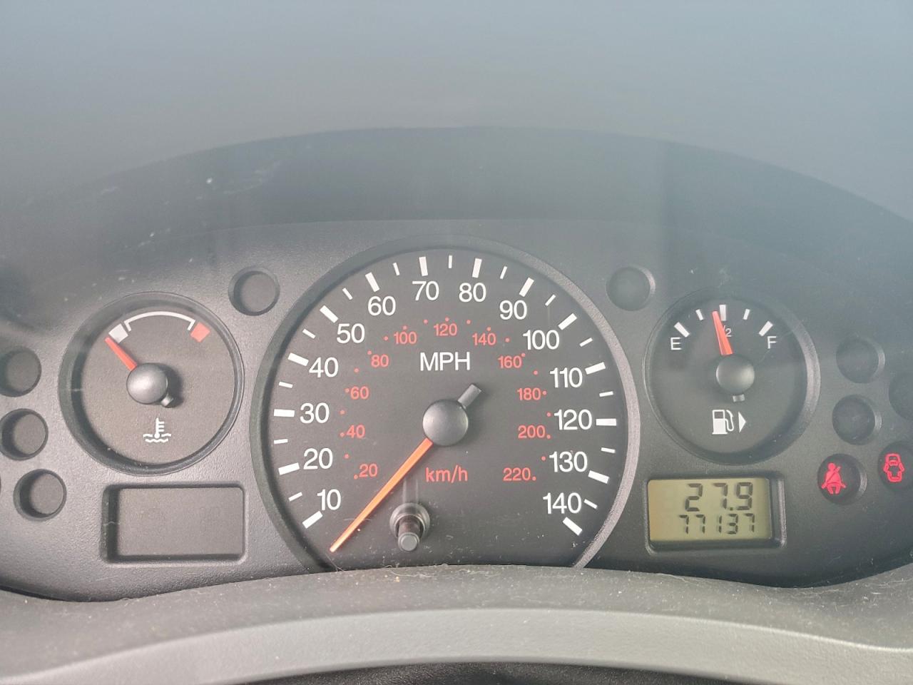 2005 Ford Focus Zx4 Gray vin: 1FAFP34N05W170673
