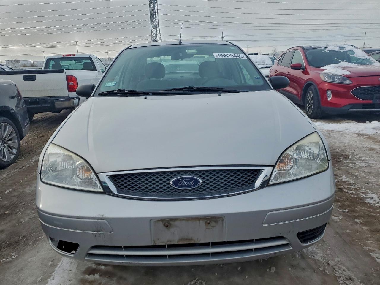 2005 Ford Focus Zx4 Gray vin: 1FAFP34N05W170673