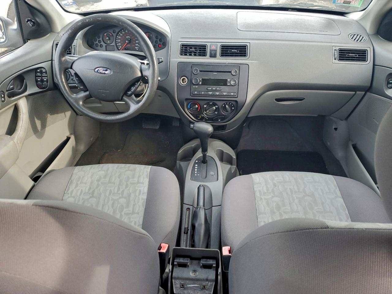 2005 Ford Focus Zx4 Gray vin: 1FAFP34N05W170673