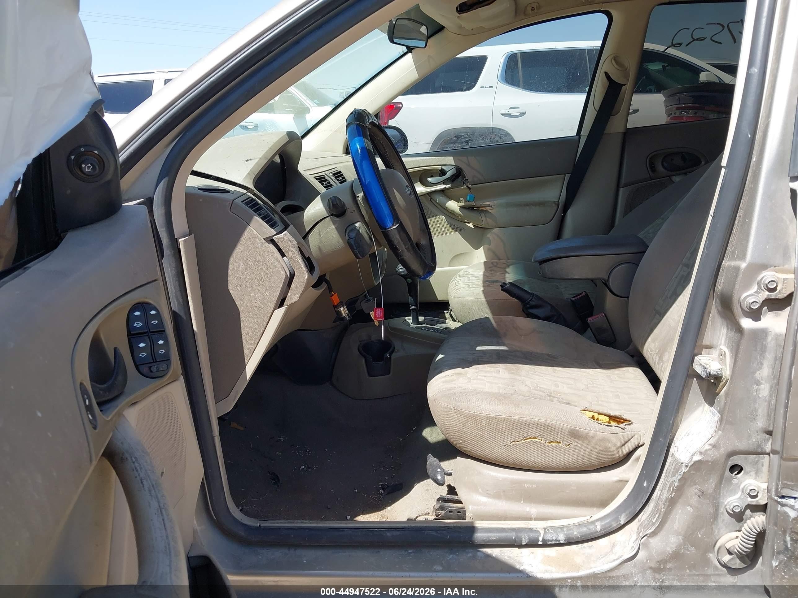 2005 Ford Focus Zx4 Tan vin: 1FAFP34N05W207253