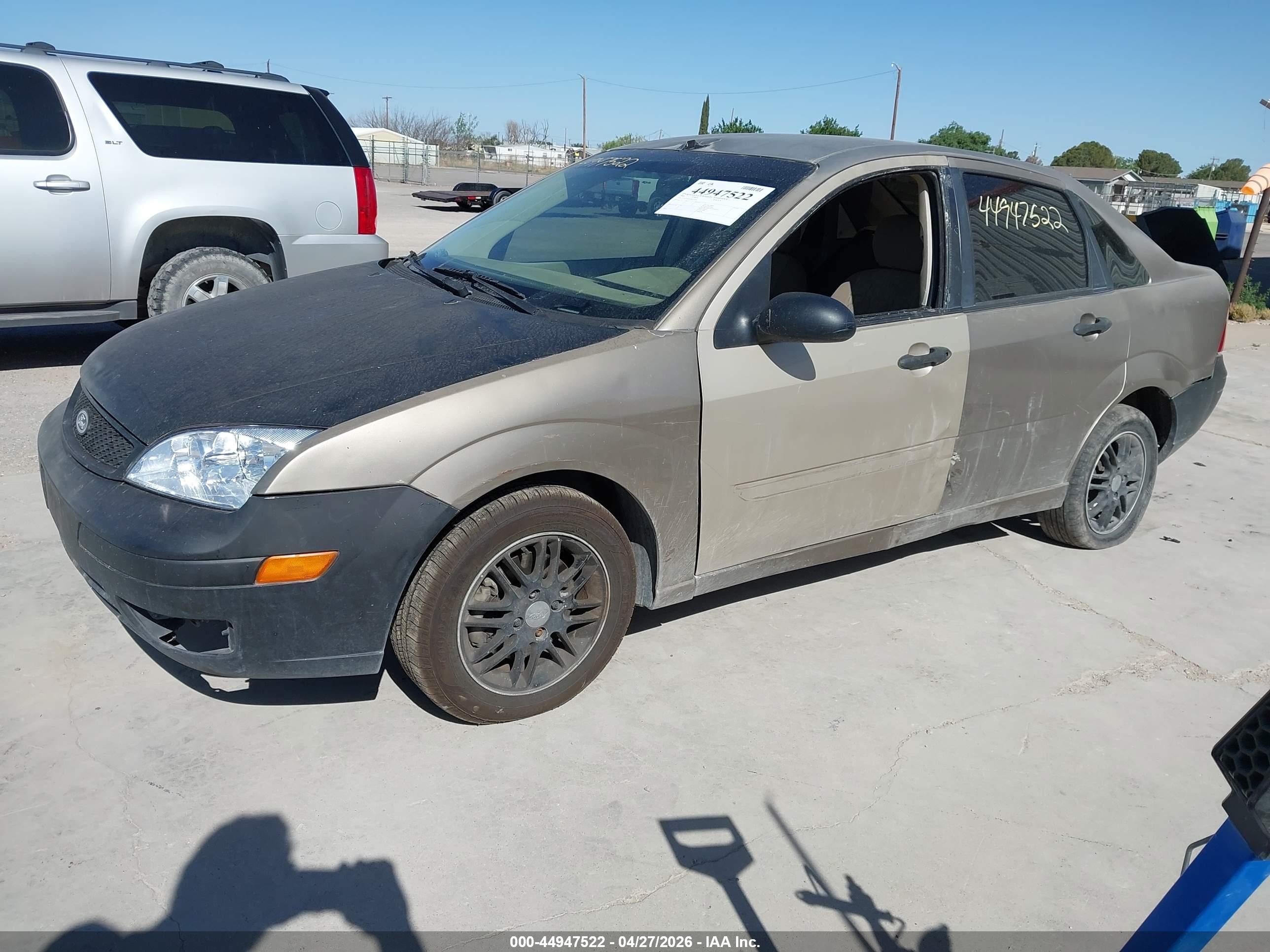 2005 Ford Focus Zx4 Tan vin: 1FAFP34N05W207253