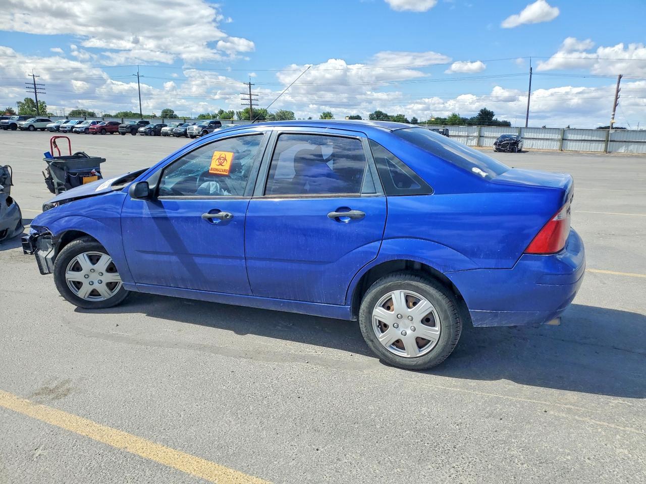 2005 Ford Focus Zx4 Blue vin: 1FAFP34N05W279957