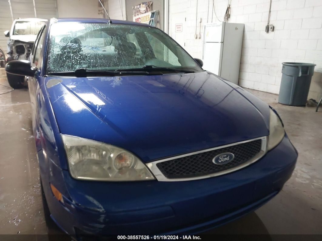 Price & History 2005 Ford Focus Zx4 2.0l I-4 Dohc, 136hp vin