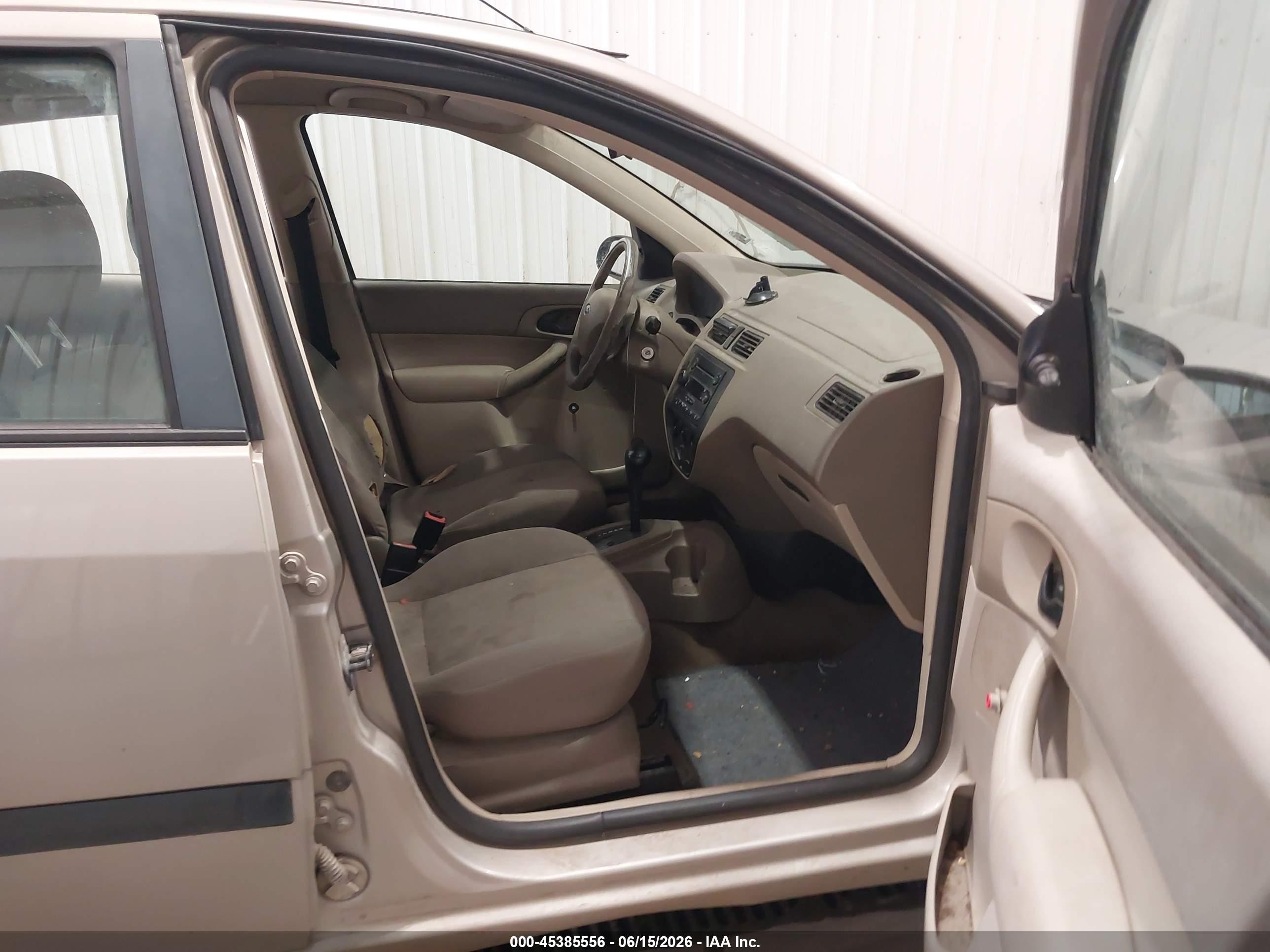 2006 Ford Focus Zx4 Beige vin: 1FAFP34N06W247687