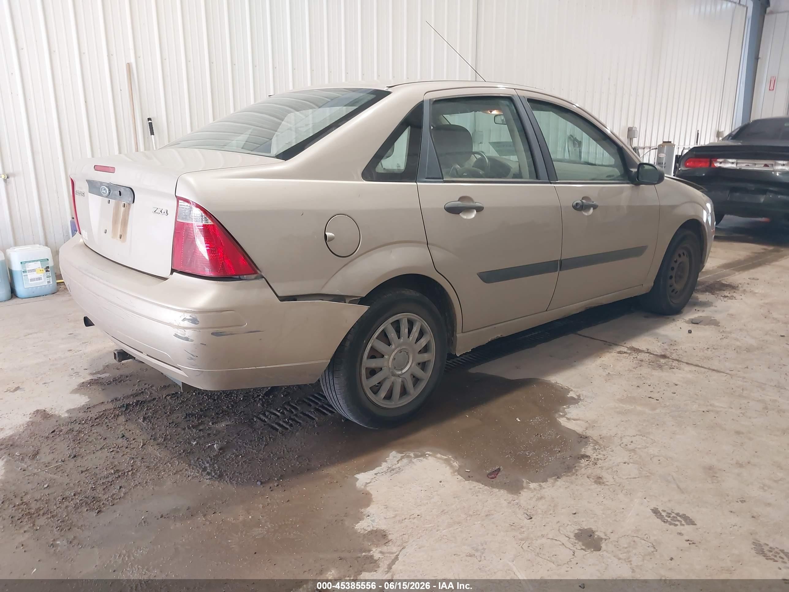 2006 Ford Focus Zx4 Beige vin: 1FAFP34N06W247687