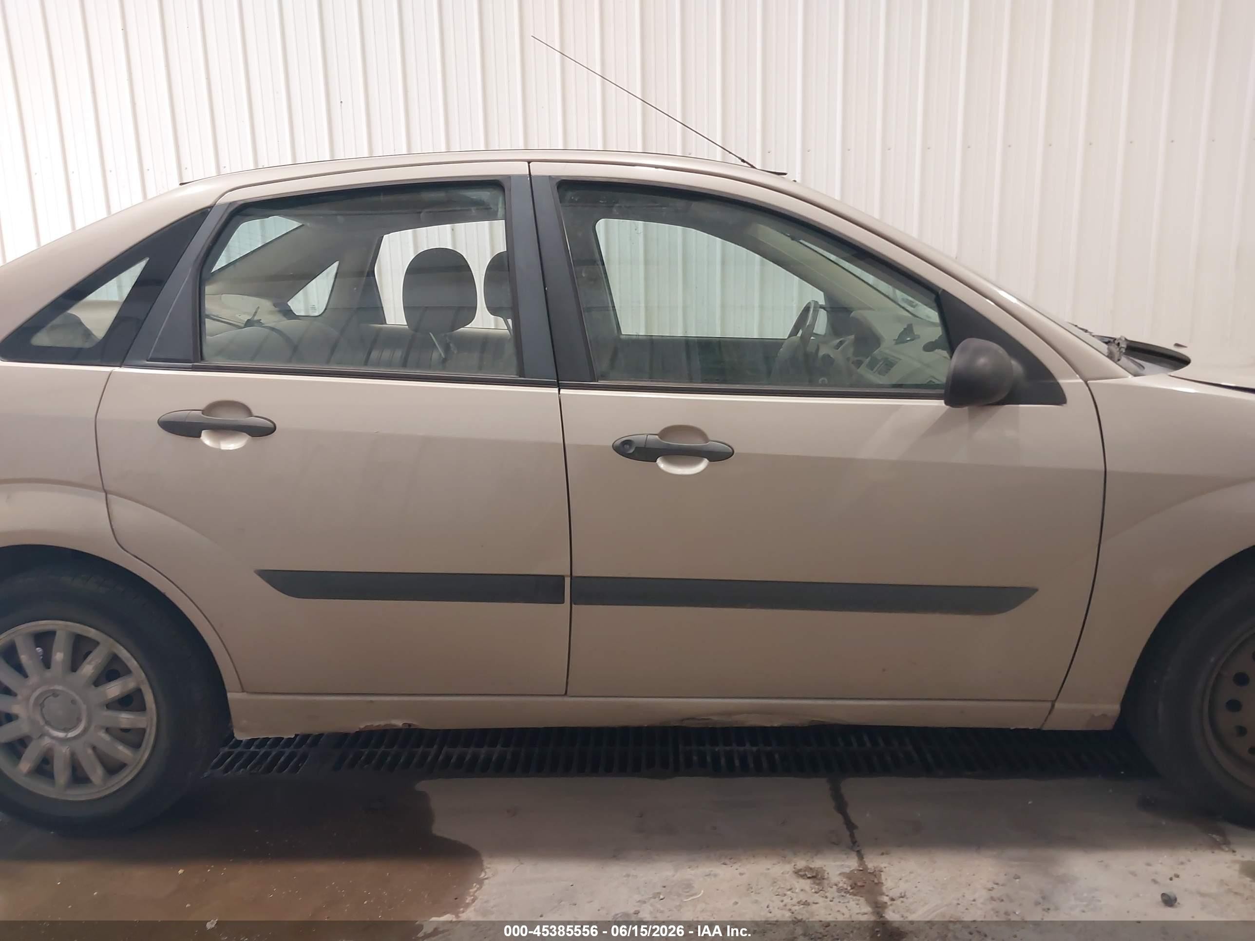 2006 Ford Focus Zx4 Beige vin: 1FAFP34N06W247687