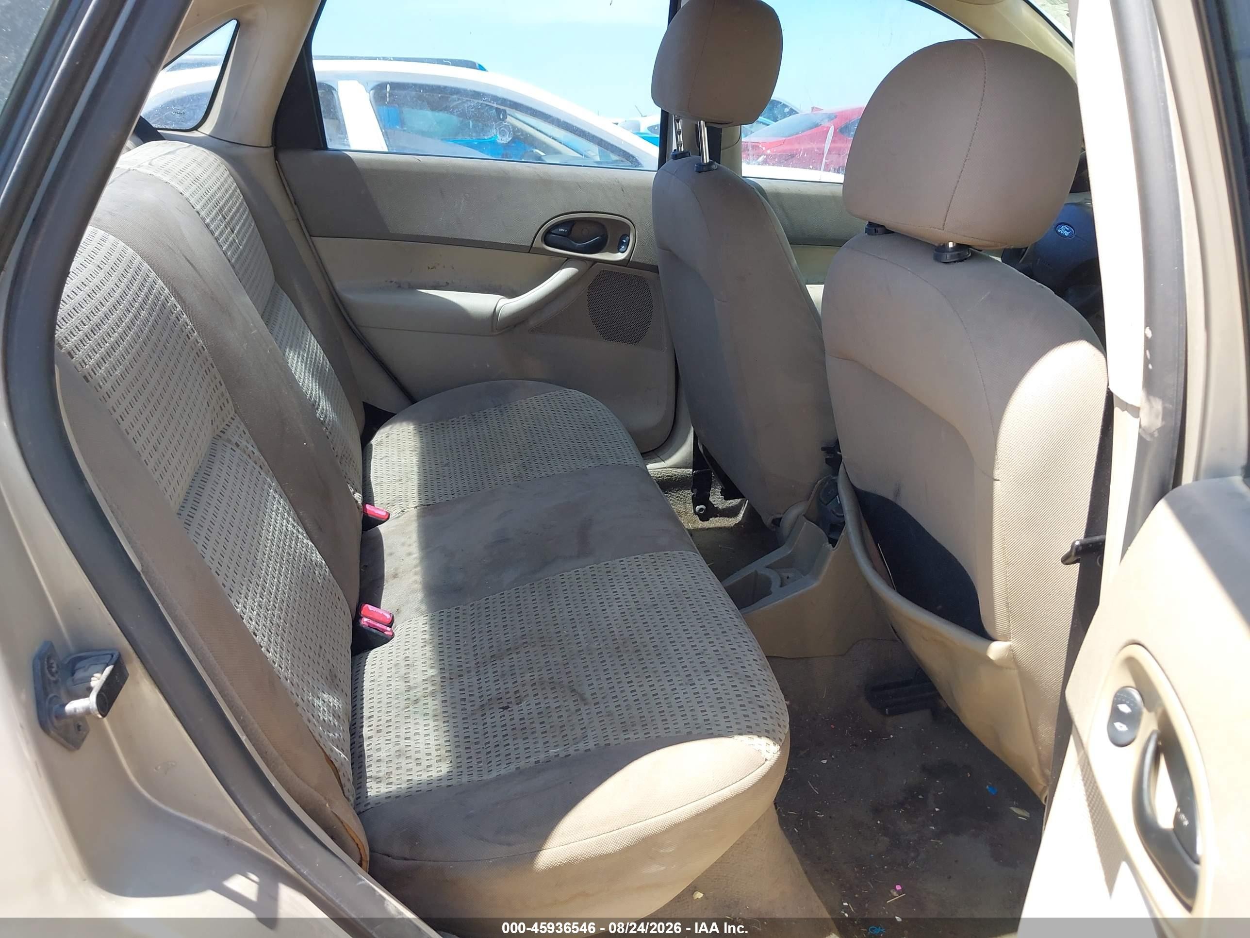 2007 Ford Focus S/se/ses Tan vin: 1FAFP34N07W102795