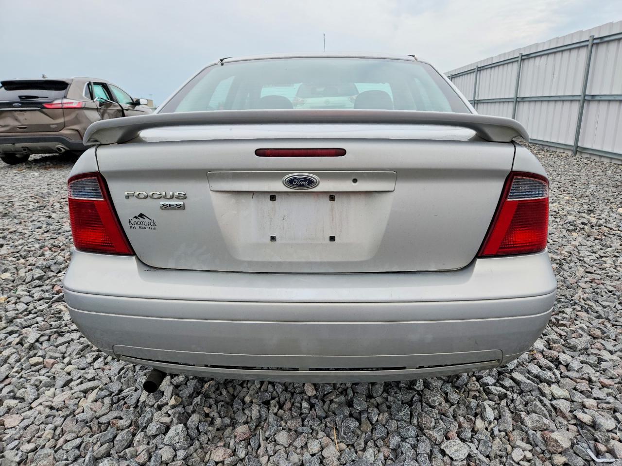 2007 Ford Focus Zx4 Silver vin: 1FAFP34N07W330652