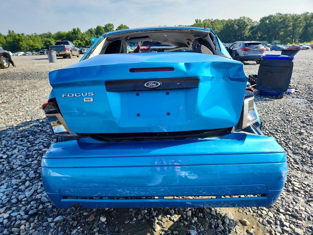 2007 Ford Focus Zx4 Blue vin: 1FAFP34N07W340355